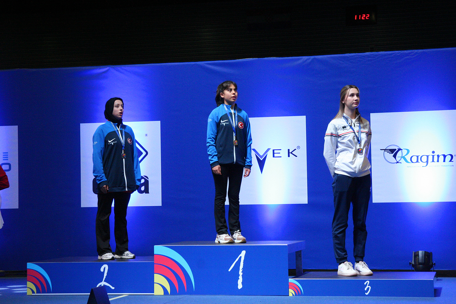 Büyükşehir Okçusu Hazal Burun Avrupa Şampi̇yonu (2)