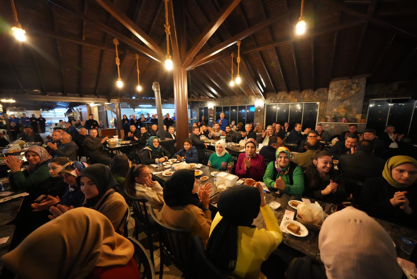 Başkan Akdeni̇zli̇ Seydi̇kemer’de Rekor Oy Kazanacağiz (8)