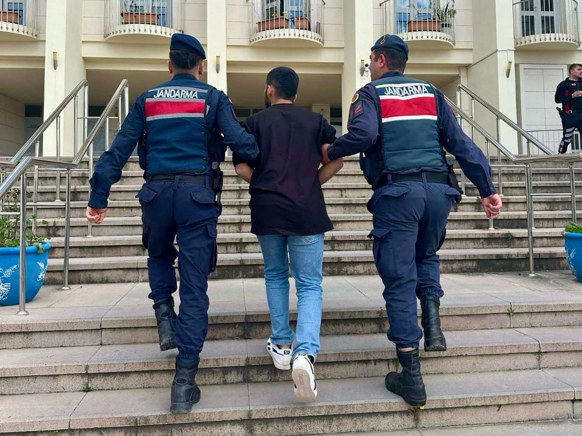 Jandarma Genel Asayiş Uygulamasında 47 Şahıs Yakalandı (5)
