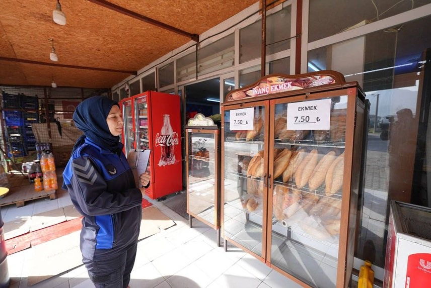 Seydikemer’de Ekmek Gramajları Denetlendi (2)