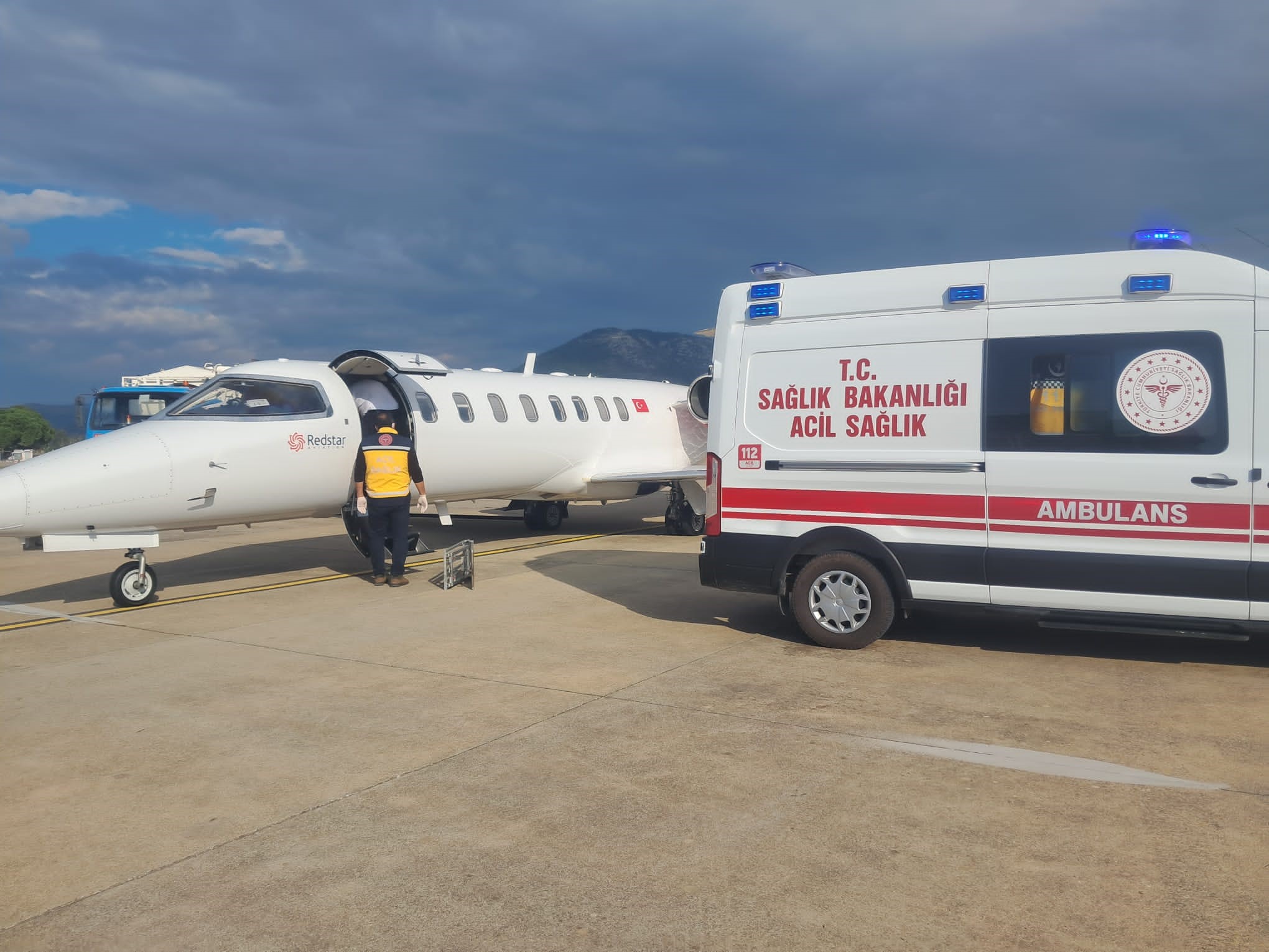 Soba Yakarken Kendini Yakan İşçi Ambulans Uçakla Kocaeli'ye Sevk Edildi (2)