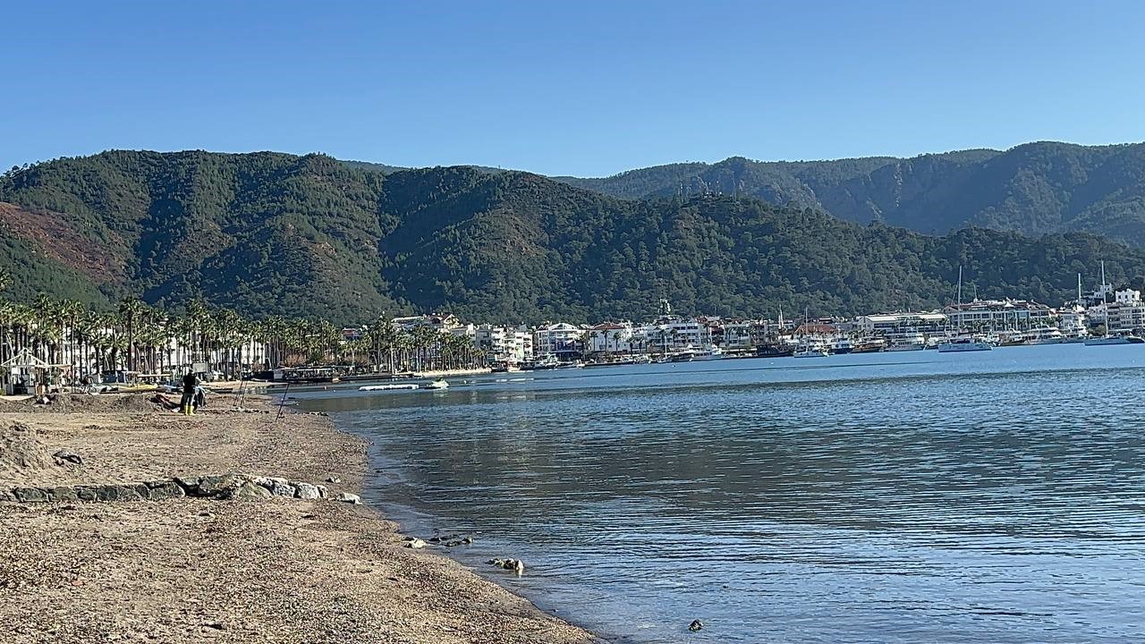 Şubat Ayında Deniz Keyfi Yaptı (1)