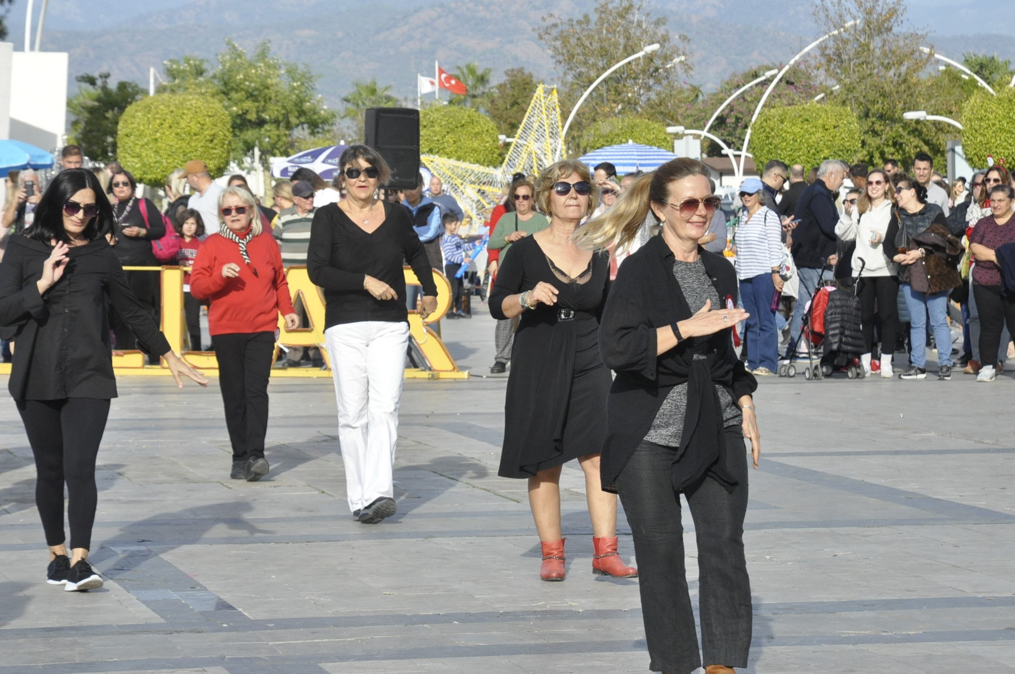 Türkiye'de Yerleşik Yabancı Nüfus Azalıyor (1)