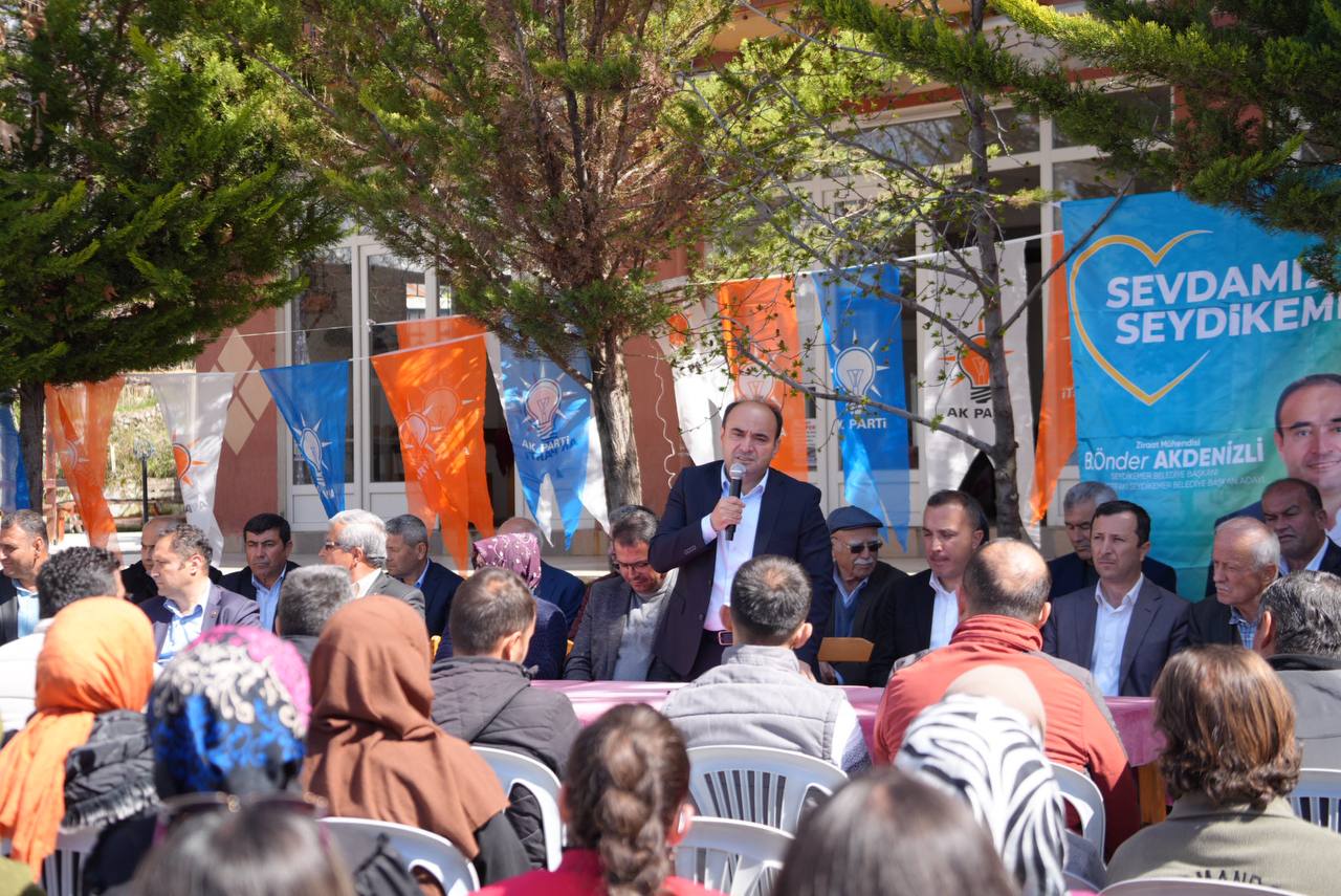 Akdeni̇zli̇, Karadere'de Vatandaşlarla İftar Sofrasinda Bi̇r Araya Geldi̇ (11)