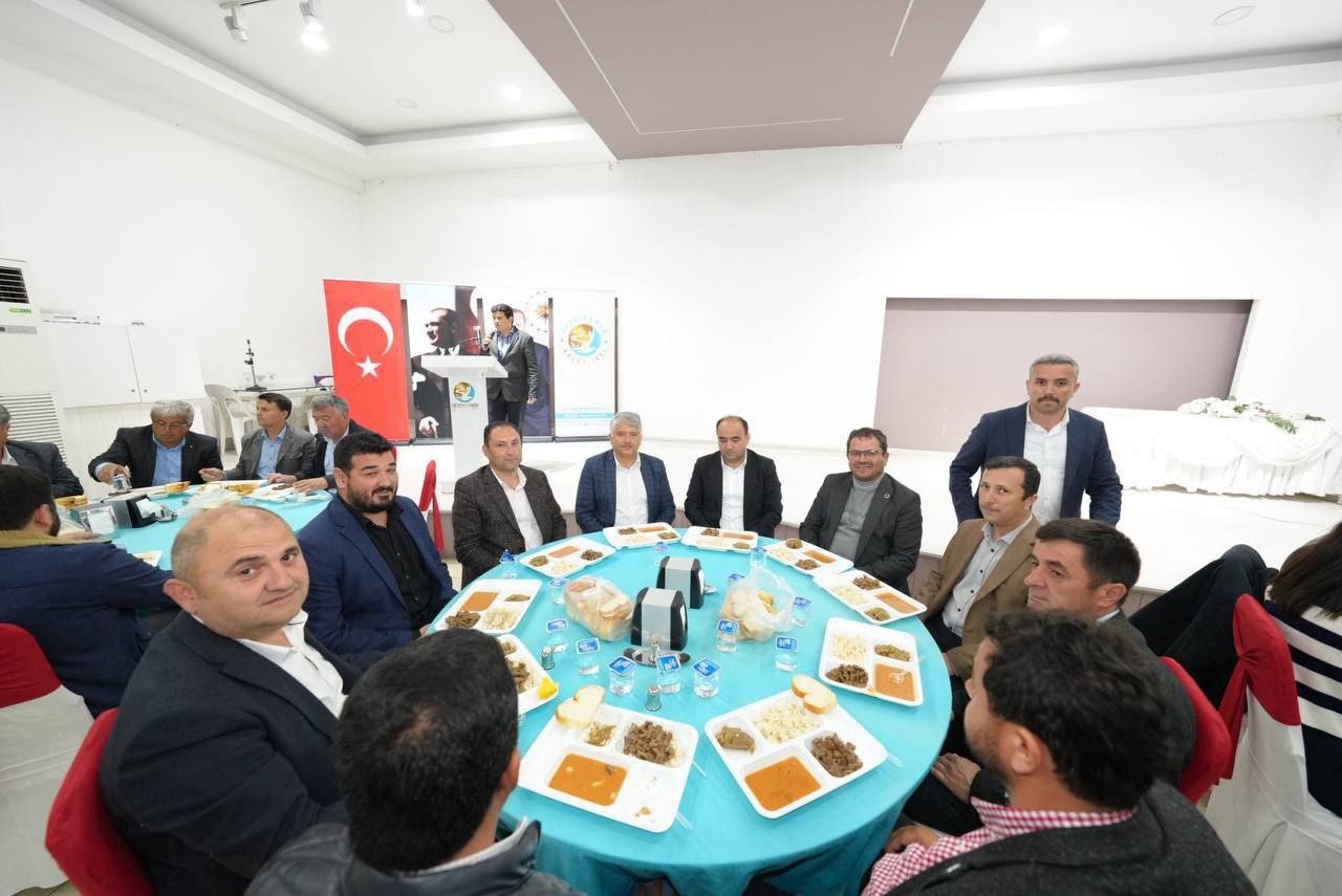 Başkan Akdeni̇zli̇, Beledi̇ye Personeli̇ İftar Verdi̇ (3)