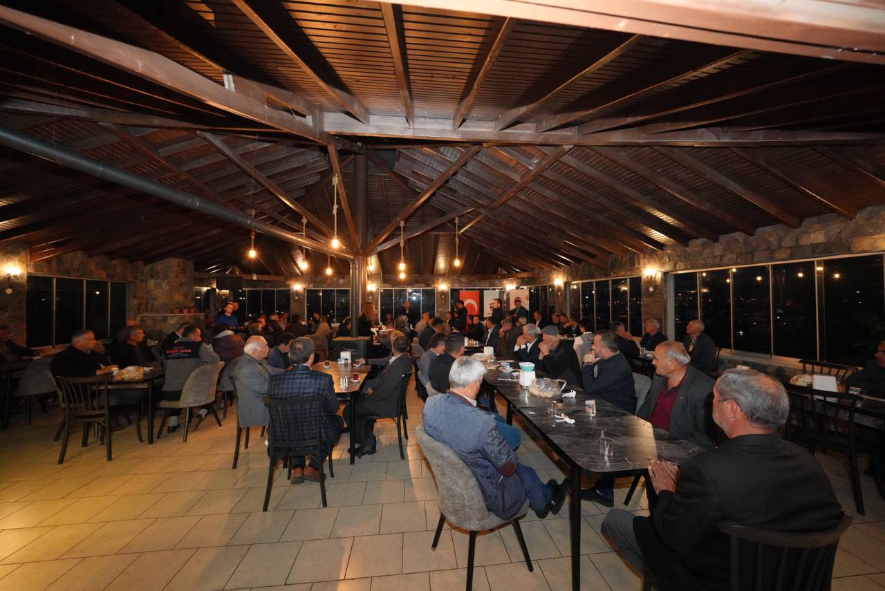 Başkan Akdeni̇zli̇ Muhtarlar Ve Stklar İle İftarda Buluştu (8)