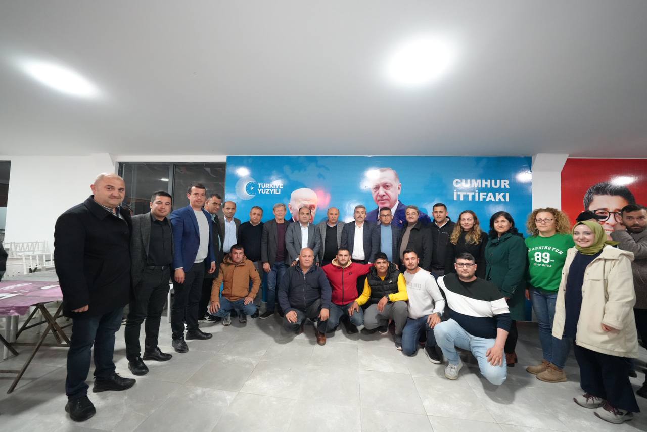 Başkan Akdeni̇zli̇’den Mi̇lletveki̇li̇ Otgöz’e Sürpri̇z Doğum Günü (2)