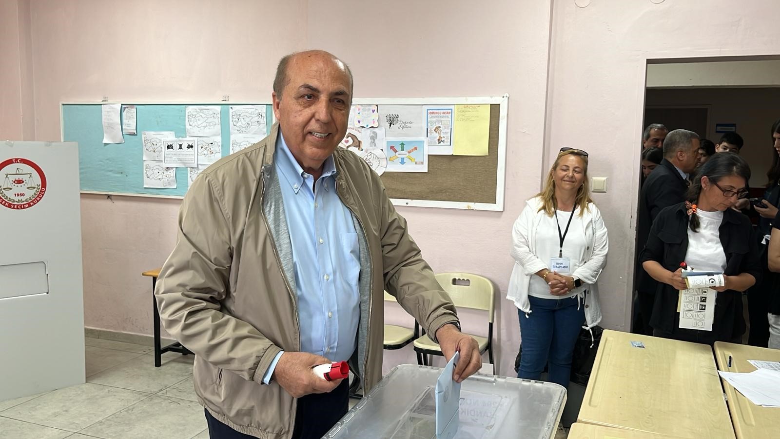 Cumhur İttifakı Ak Parti Başkan Adayı Aydın Ayaydın, Oyunu Kullandı (1)