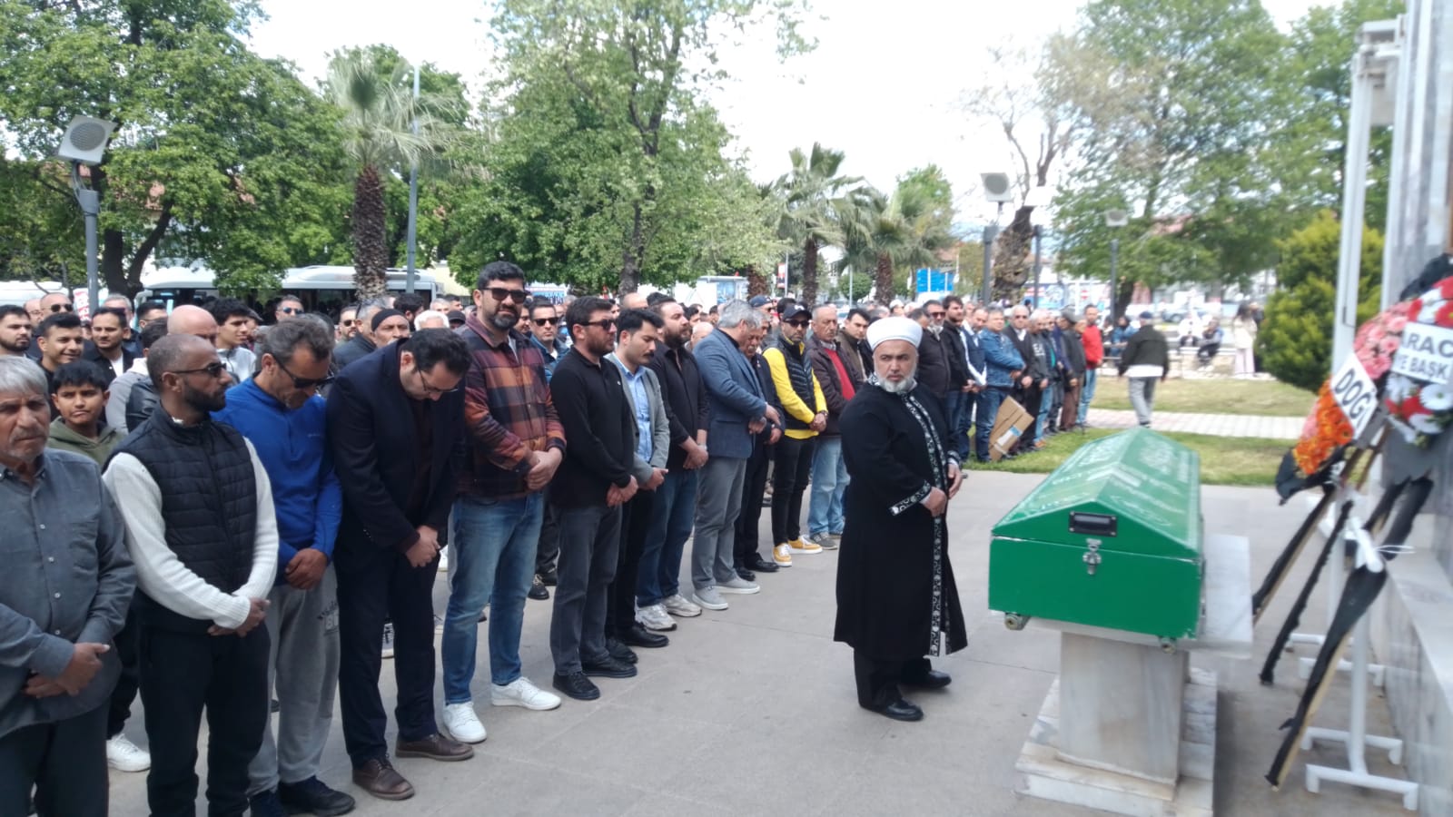 Fethiye’nin Sevilen Siması Son Yolculuğuna Dualarla Uğurlandı (3)