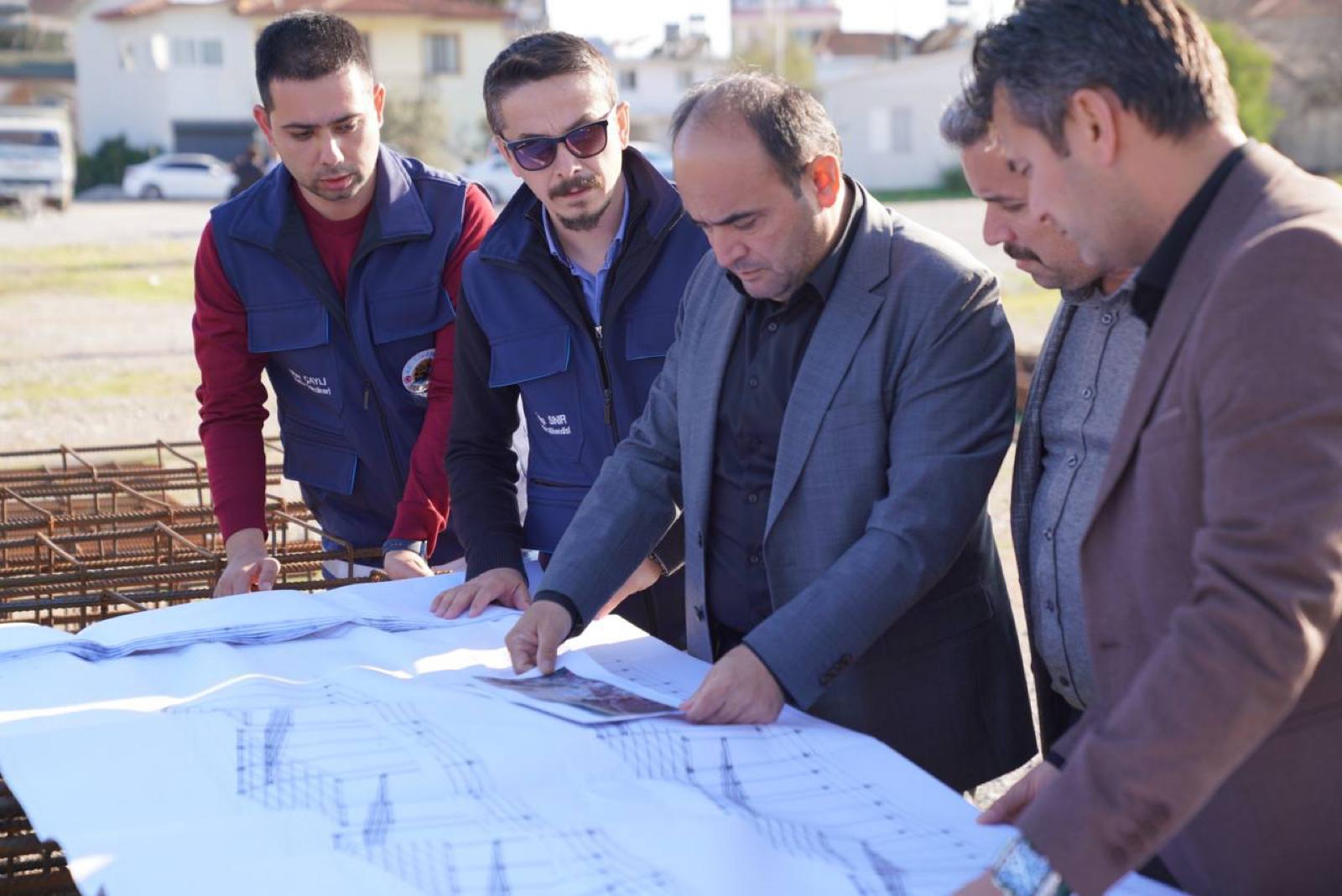 Kapali Pazar Yeri̇ne İlk Kazma Vuruluyor (1)