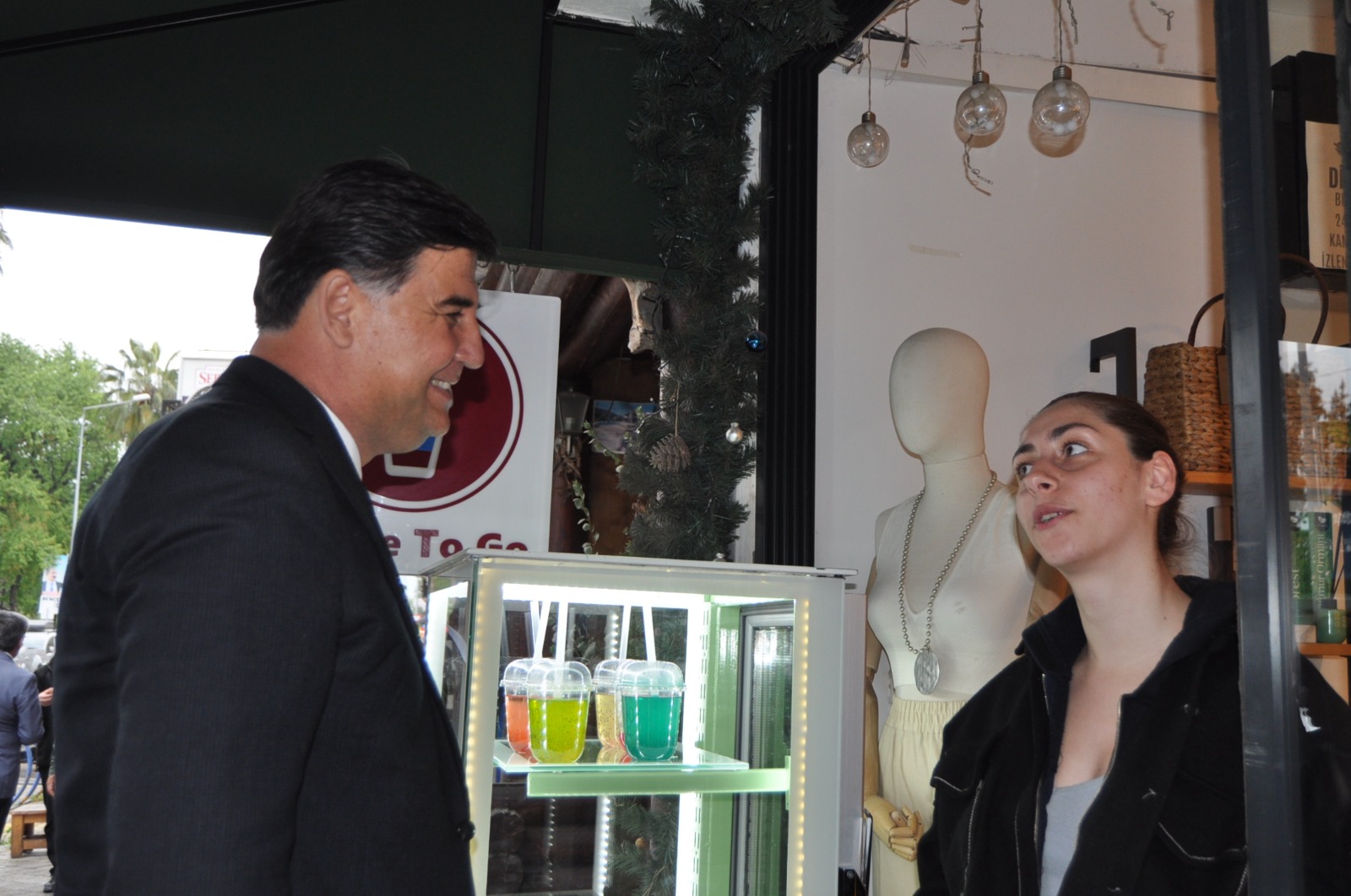 Karaca, Çarşı Esnafını Ziyaret Etti (2)