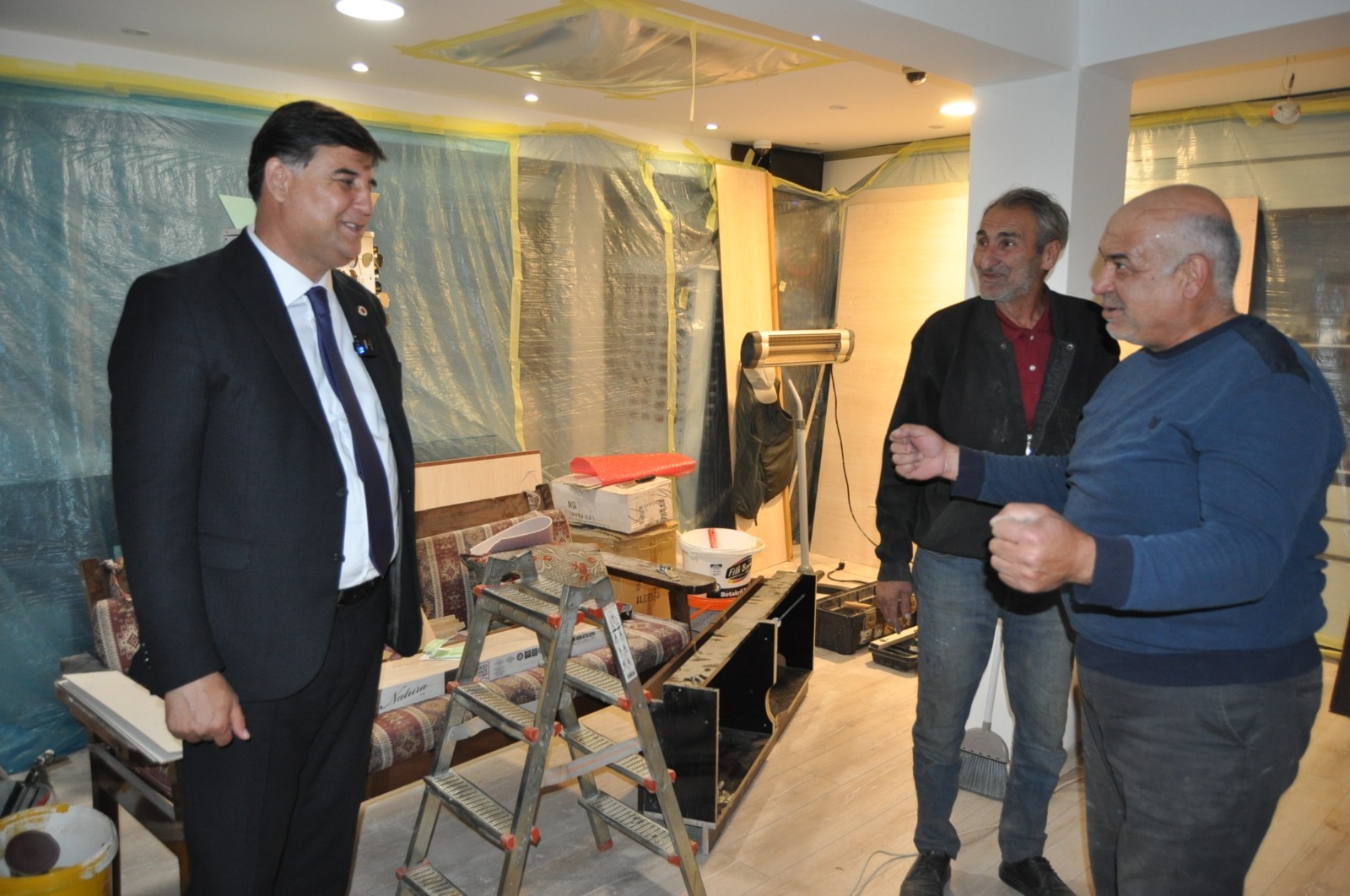 Karaca, Çarşı Esnafını Ziyaret Etti (4)