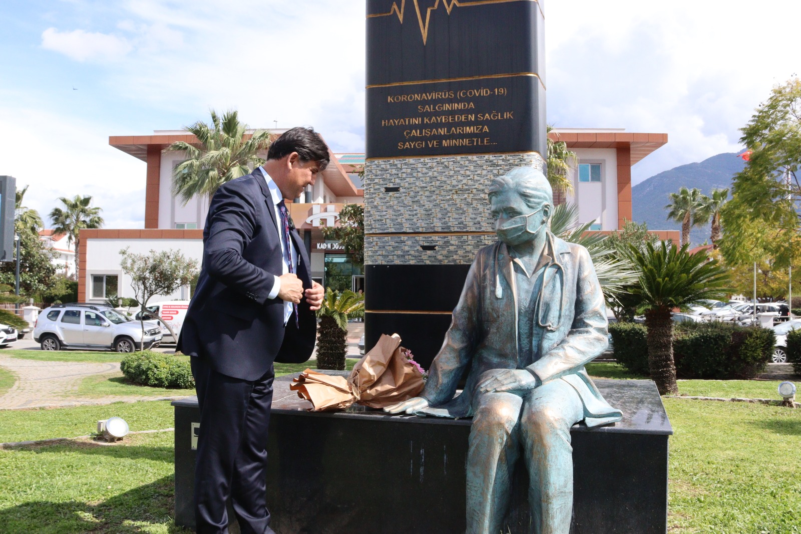 Karaca, “Doktorlarımız Ve Sağlık Çalışanlarımıza Minnettarız” (3)