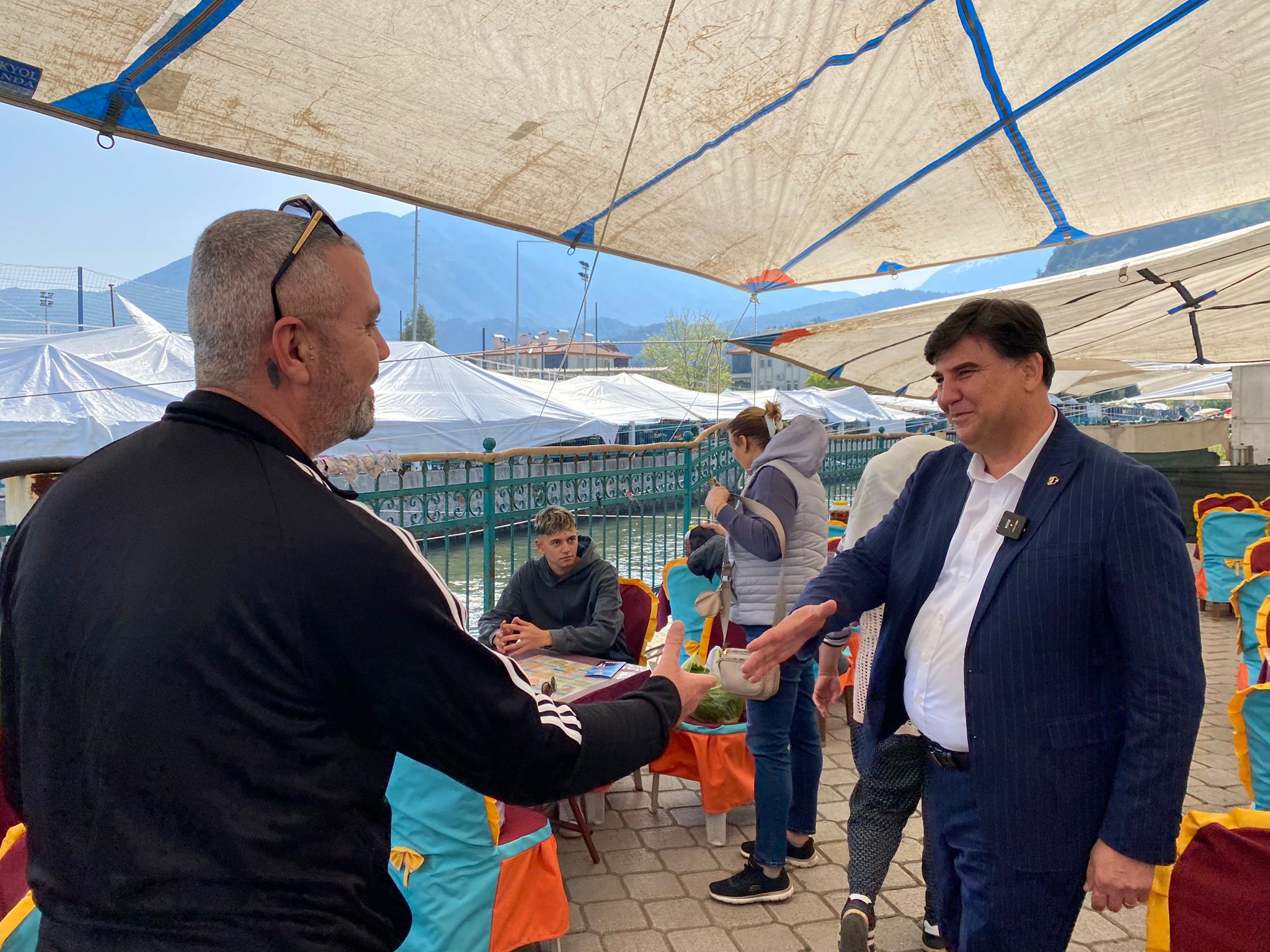 Karaca Salı Pazarı Esnafının Sorunlarını Dinledi (12)