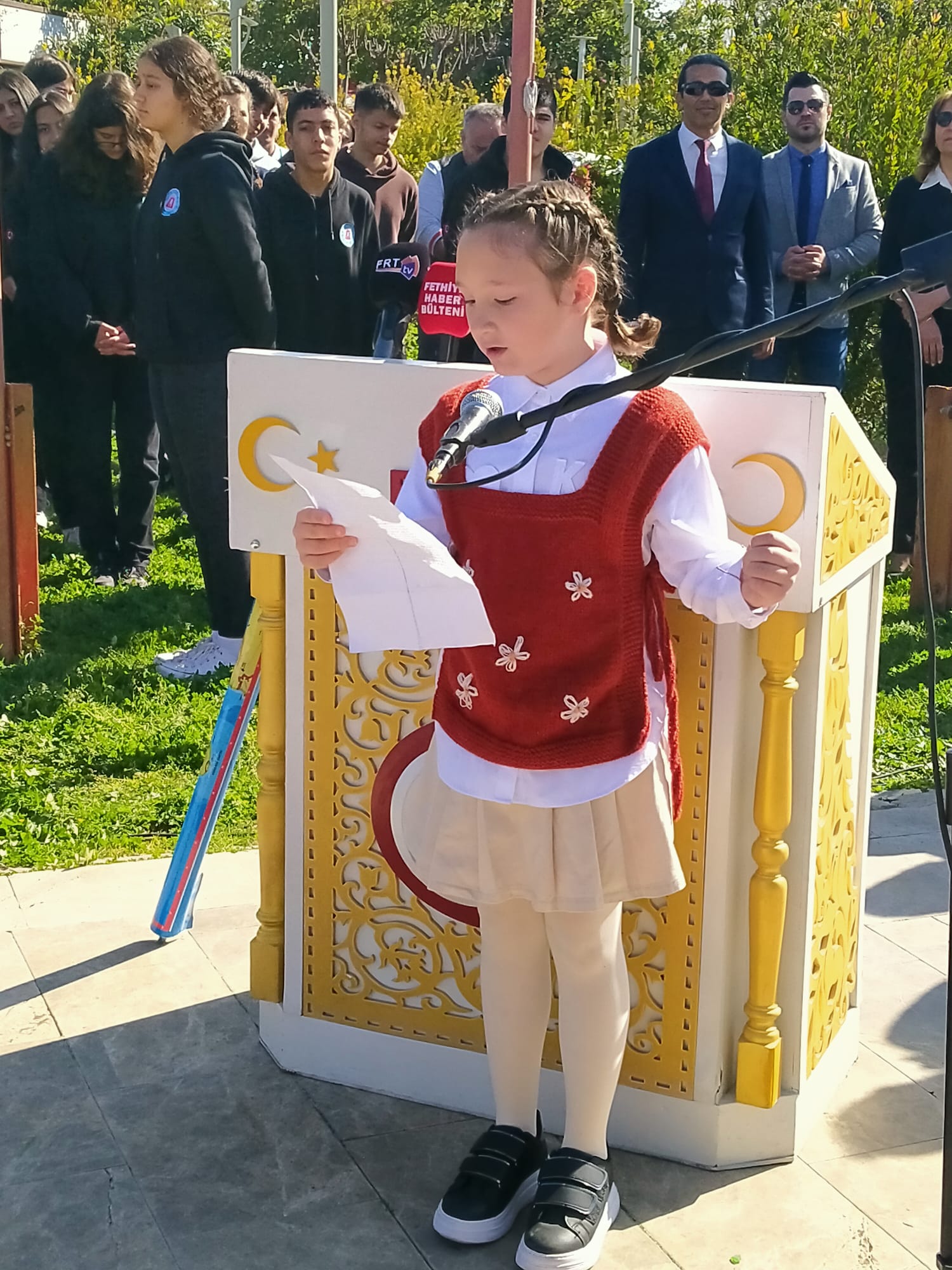 Kökten, Anma Programına Katıldı (1)