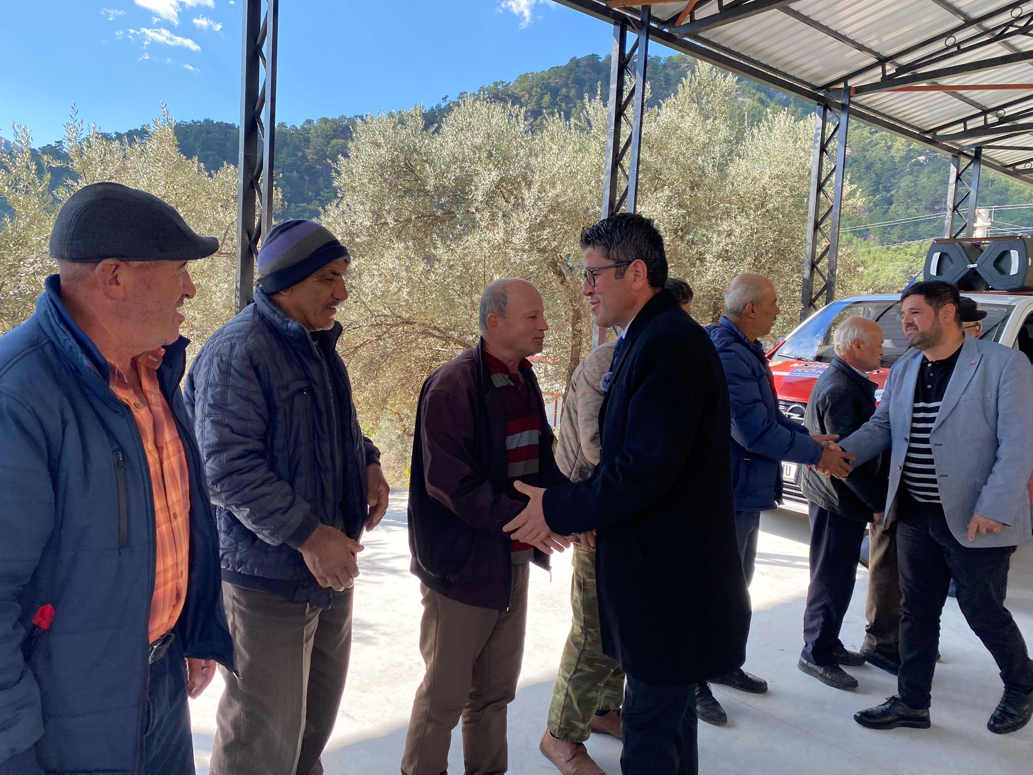 Kökten, Söğütlü Halkının Taleplerini Dinledi (7)