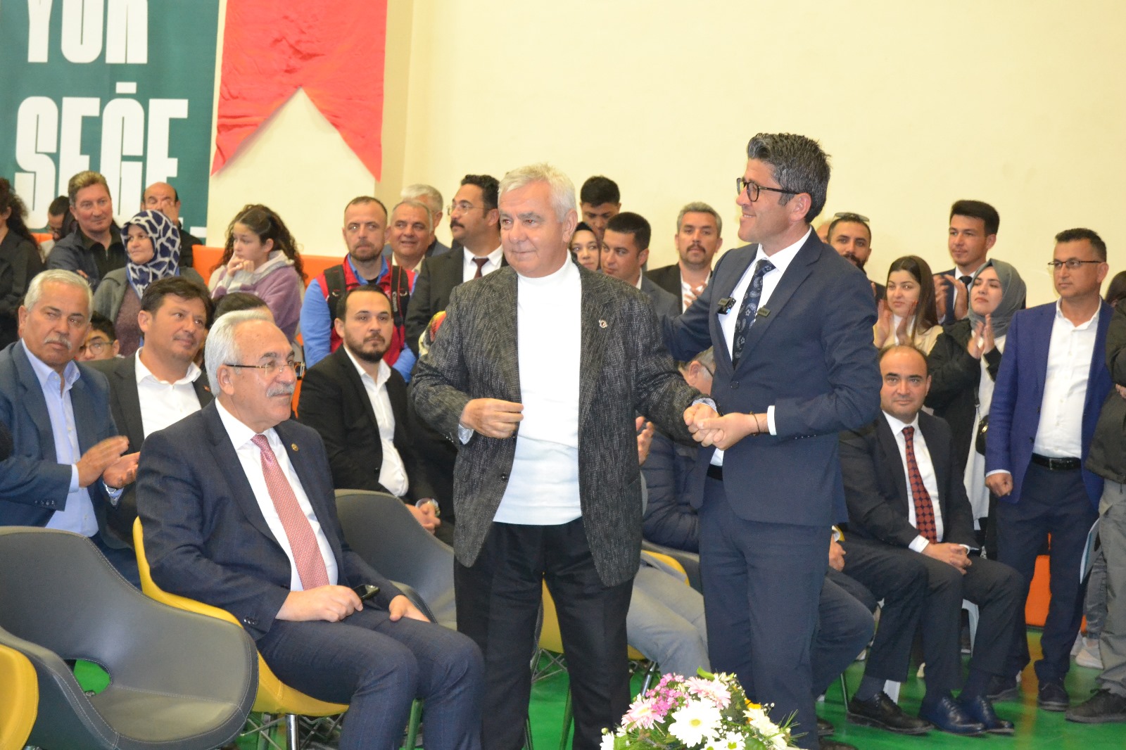 Kökten, Yeni Stadyumun Müjdesini Verdi (5)