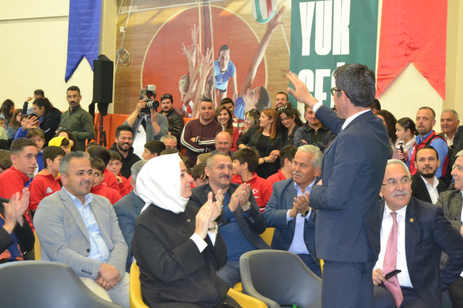 Kökten, Yeni Stadyumun Müjdesini Verdi (7)