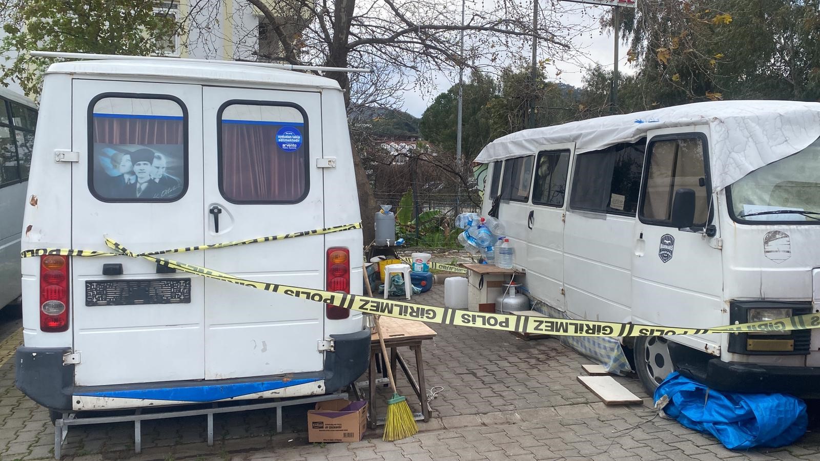 Minibüste Yaşayan Yaşlı Adam Ölü Bulundu (5)