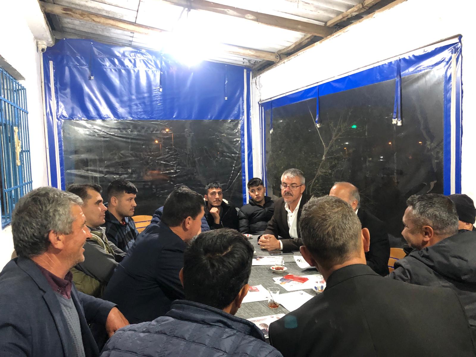 Yiğit, Kahvehane Toplantısında Sorunları Dinledi (2)