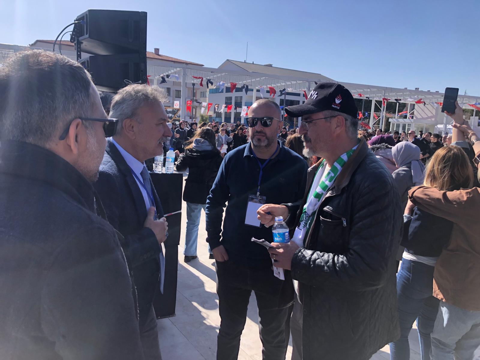 Yiğit, Sürekli Halkın Arasında (4)