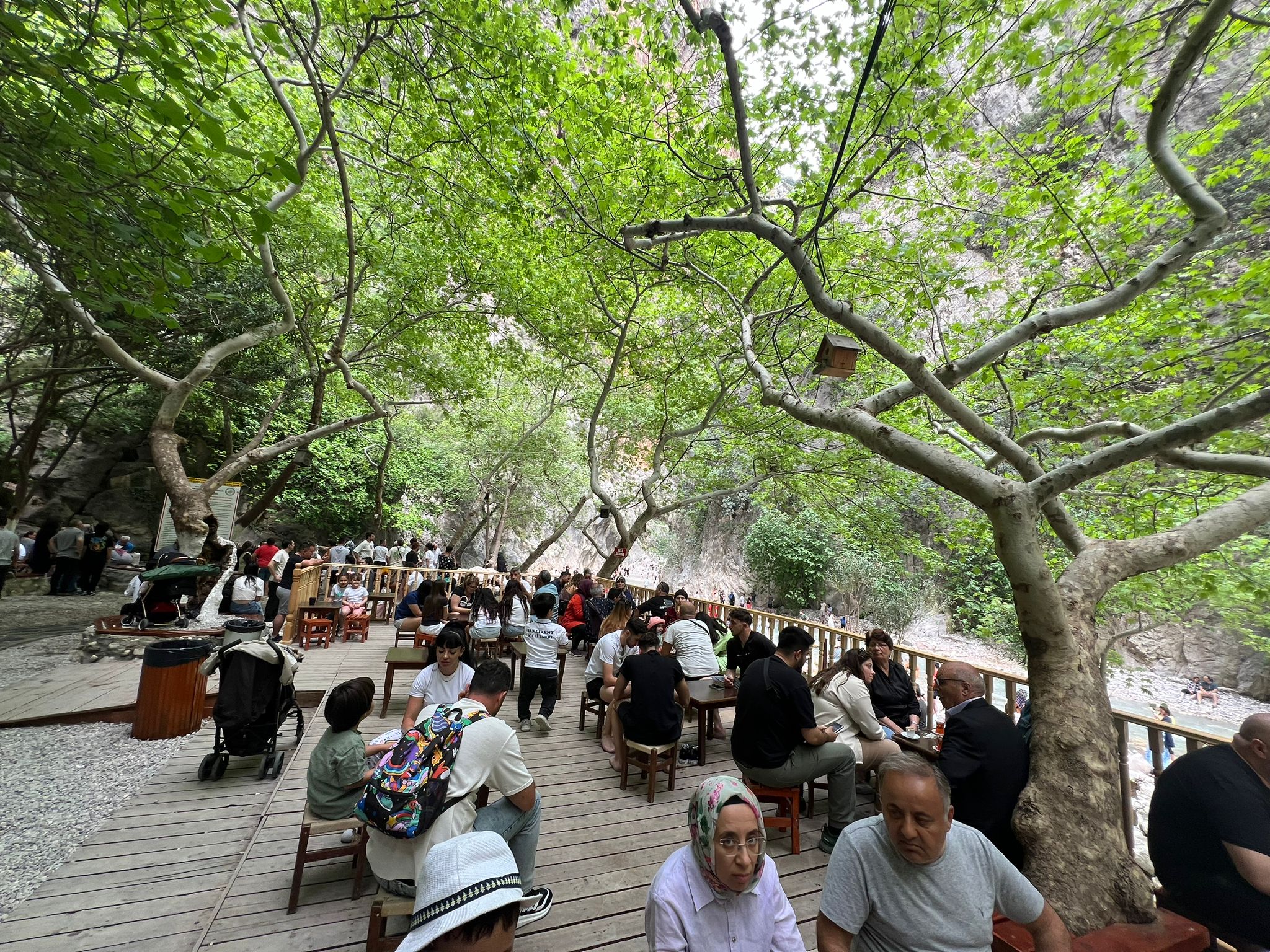 Başkan Akdeni̇zli̇, Saklikent Zi̇yaretçi̇ Akinina Uğradi (1)