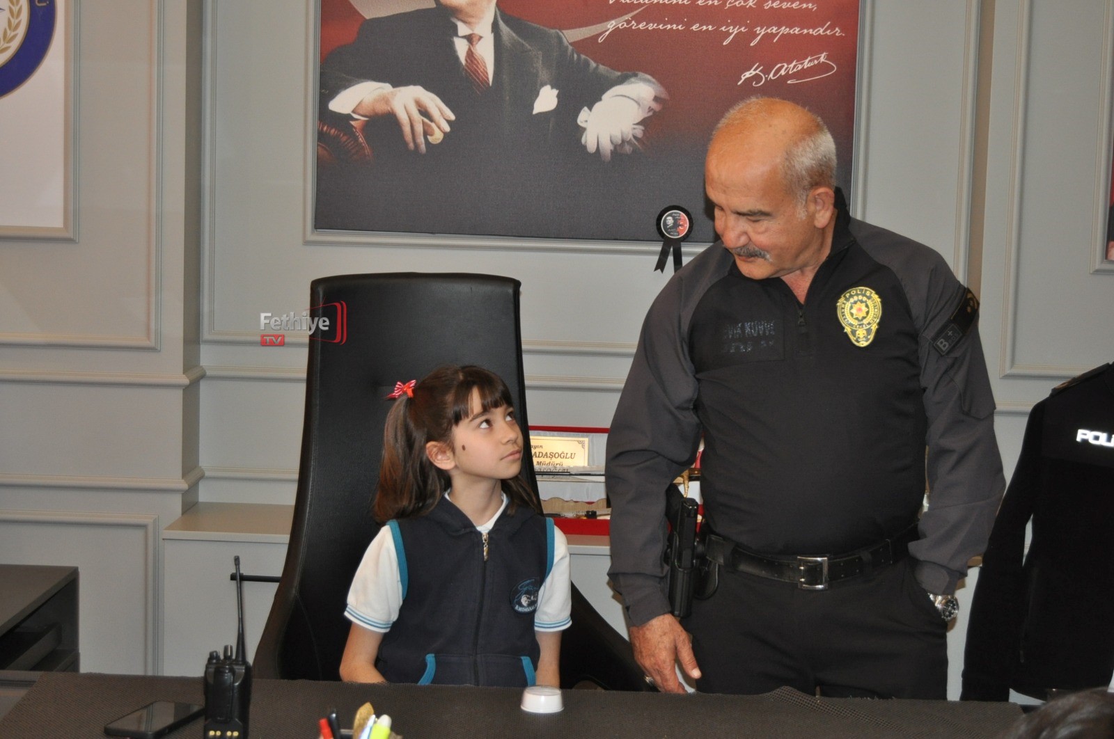 Emniyet Müdürü Dadaşoğlu, Görevi Öğrenci Miray’a Bıraktı (10)