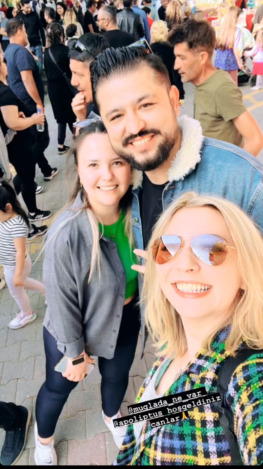 Fenomen Apoliptus, Festivale Renk Kattı (4)