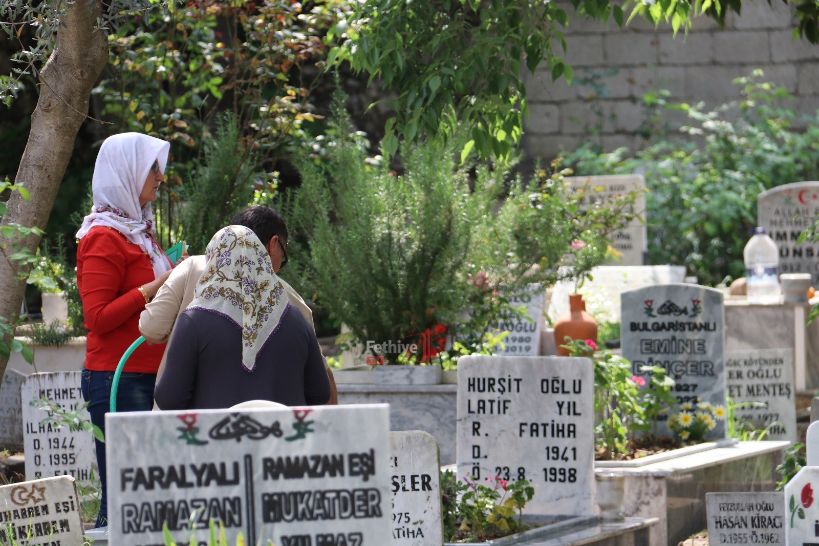 Fethiye’de Arefe Günü Mezar Ziyaretleri Unutulmadı (4)
