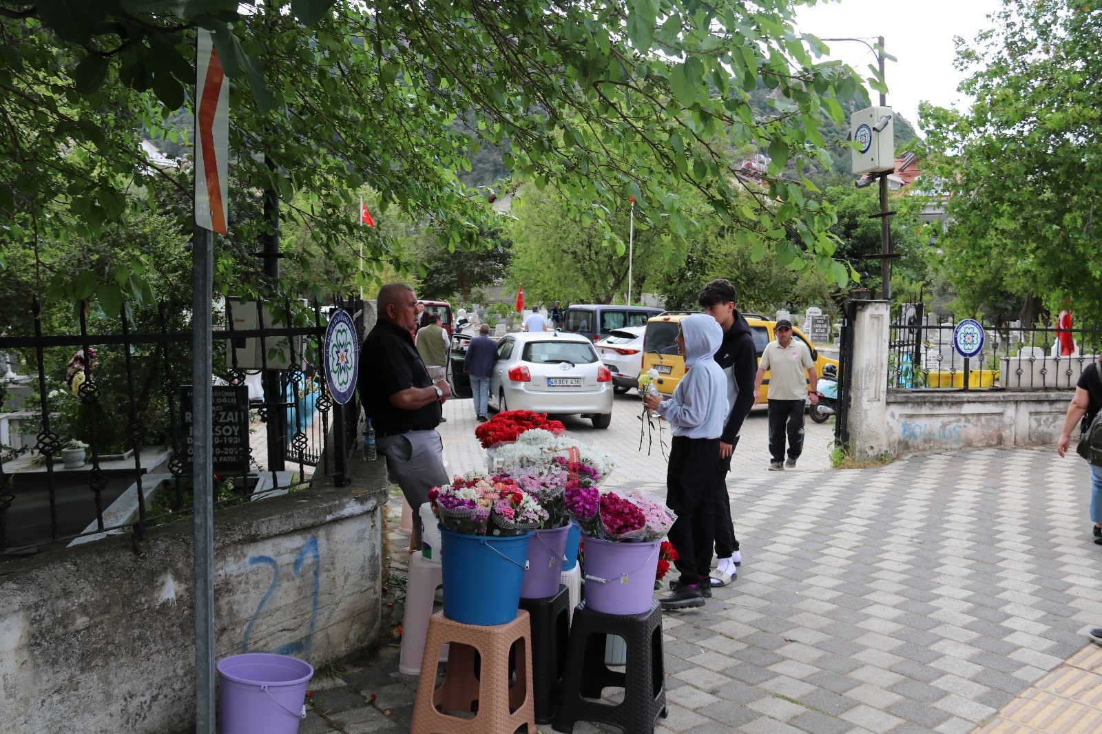 Fethiye’de Arefe Günü Mezar Ziyaretleri Unutulmadı (8)