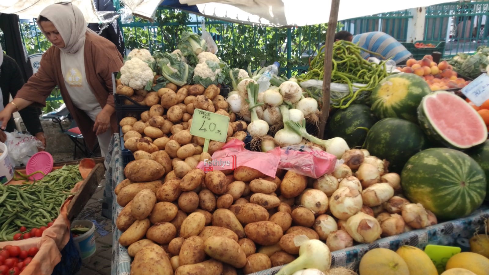 Fethiye'de Pazarda Dudak Uçuklatan Fiyatlar (8)