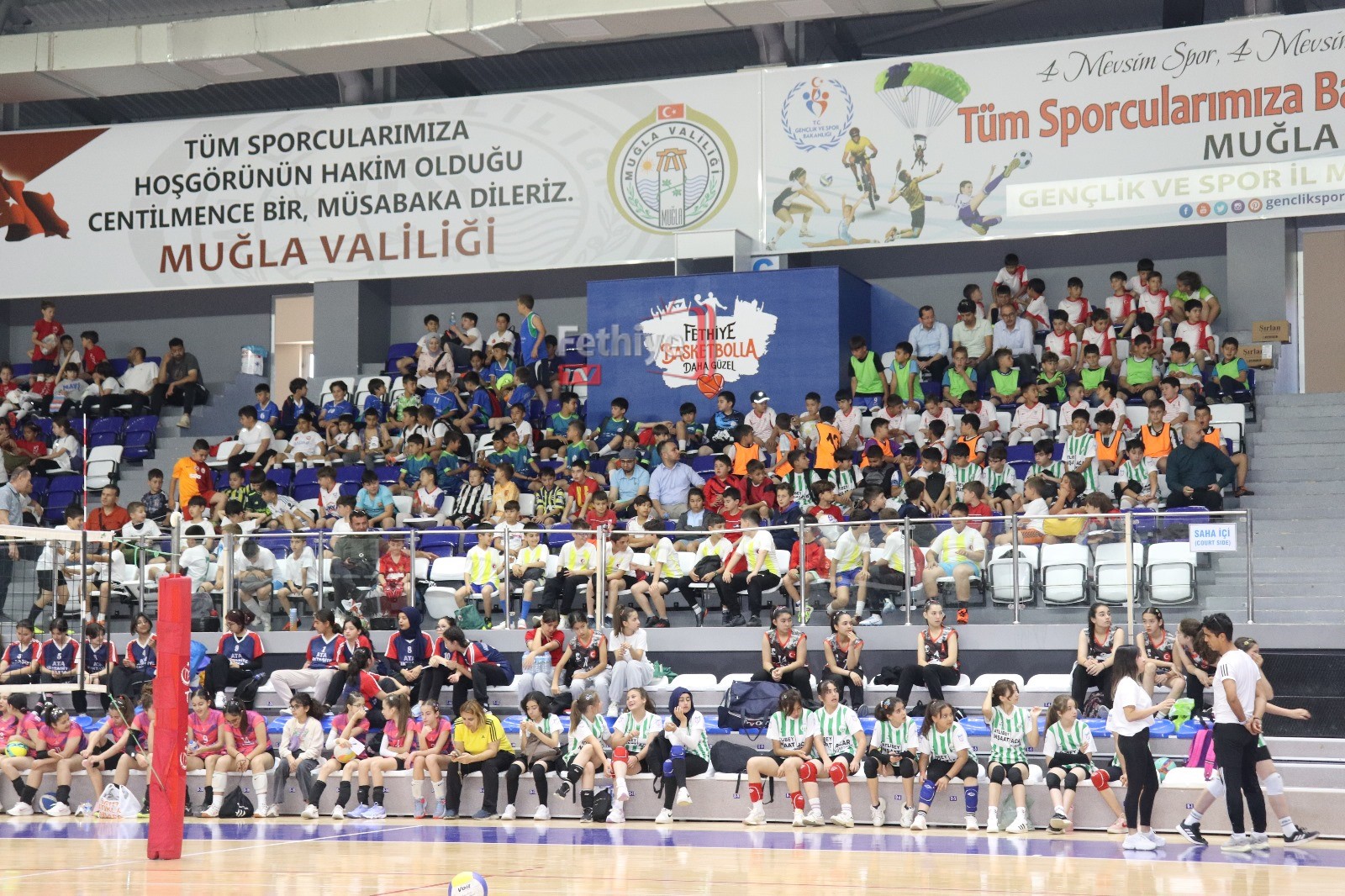 Fethiye’de Spor Temalı “Çocuk Şenliği” Başladı (1)