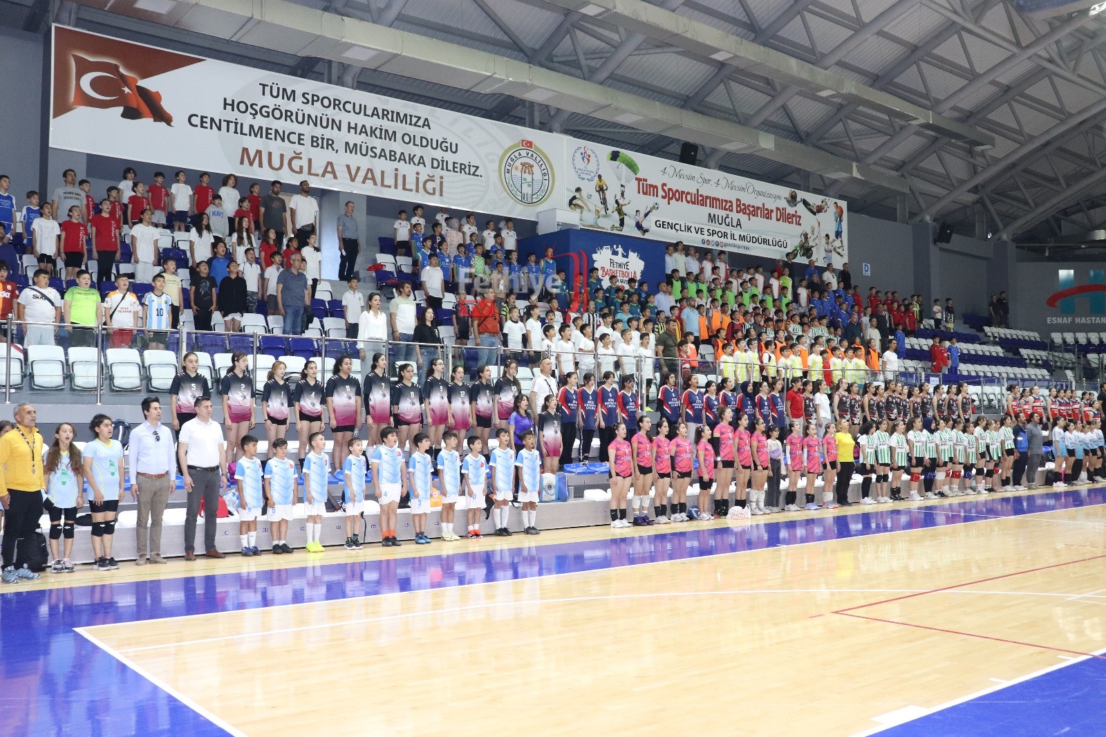 Fethiye’de Spor Temalı “Çocuk Şenliği” Başladı (2)