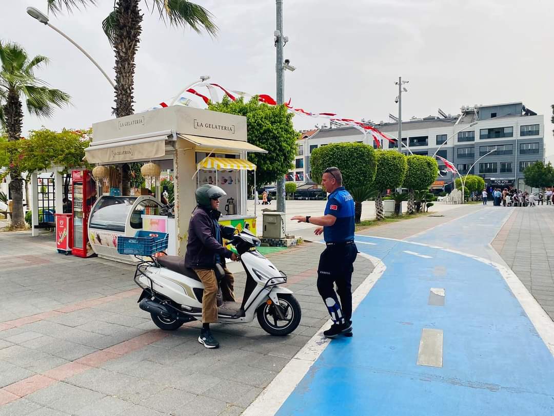 Fethiye'de Trafiğe Kapalı Alanlarda Motosiklet Denetimi Yapıldı (8)