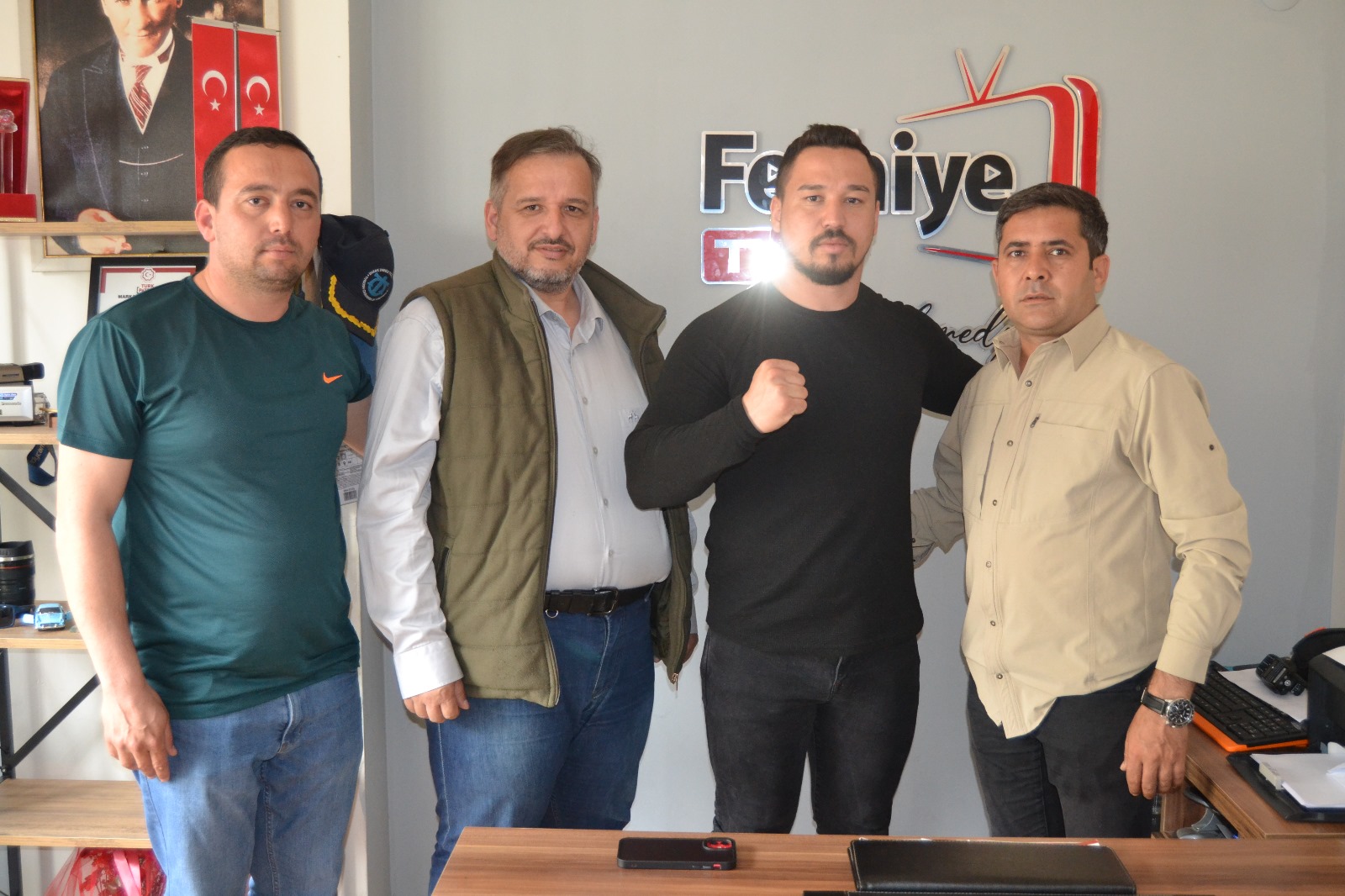 Fethiyeli Boksör Alcu’dan Fethiye Tv’ye Ziyaret