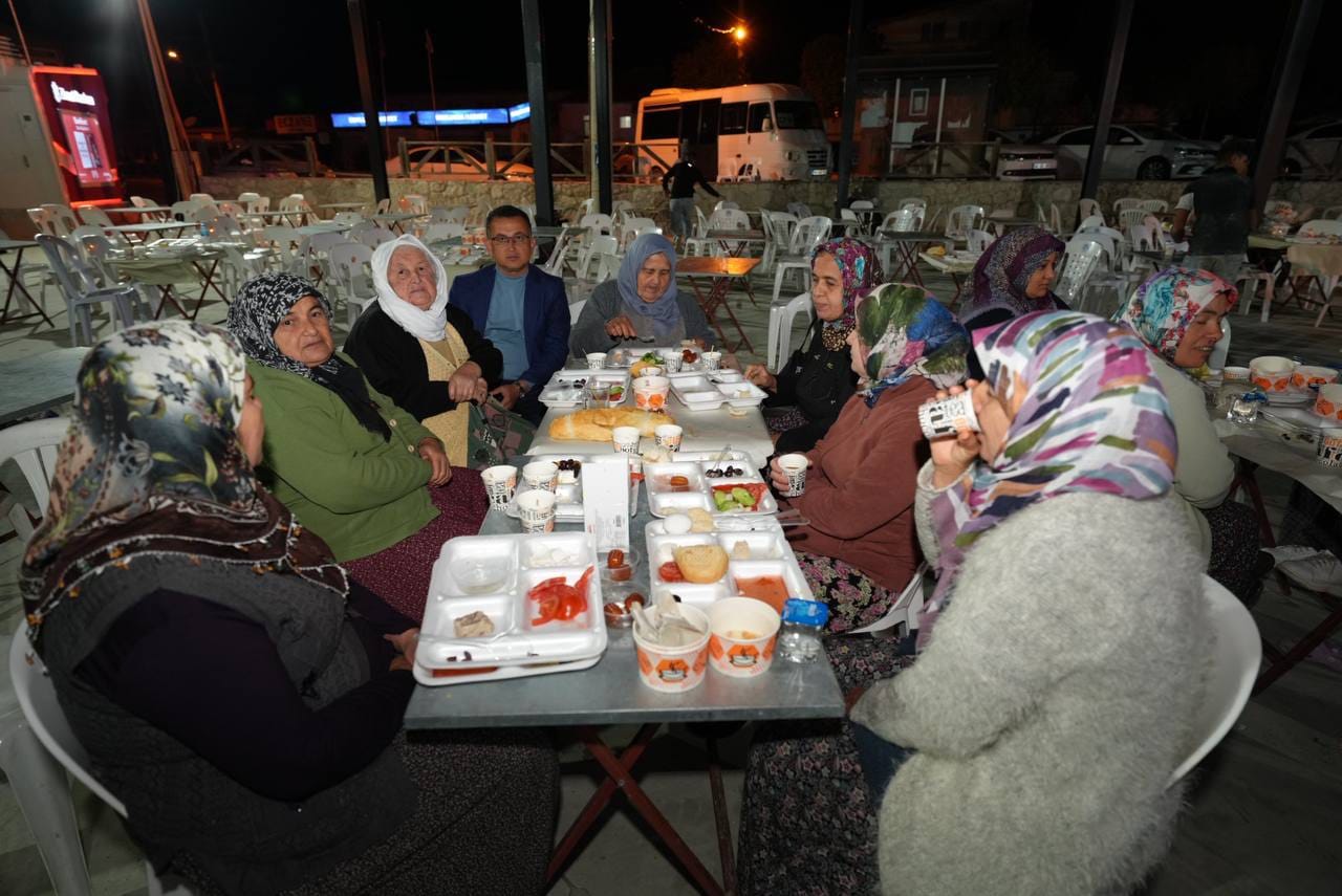Kumluova Mahallesi’ndeki Sahur Geleneğinin 26’Ncısı Yapıldı (3)