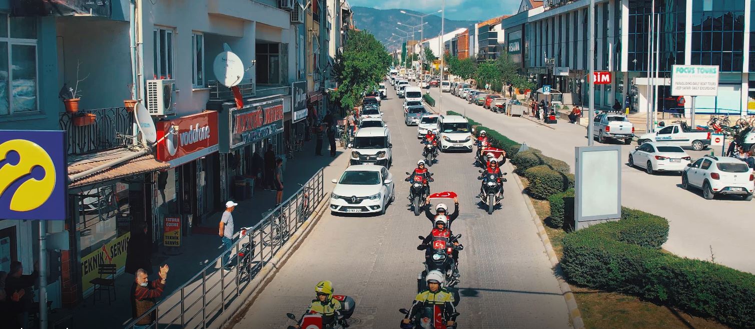 Polis Ve Öğrenciler, Polis Teşkilatı'nın 179. Yılı İçin Klip Hazırladı (3)