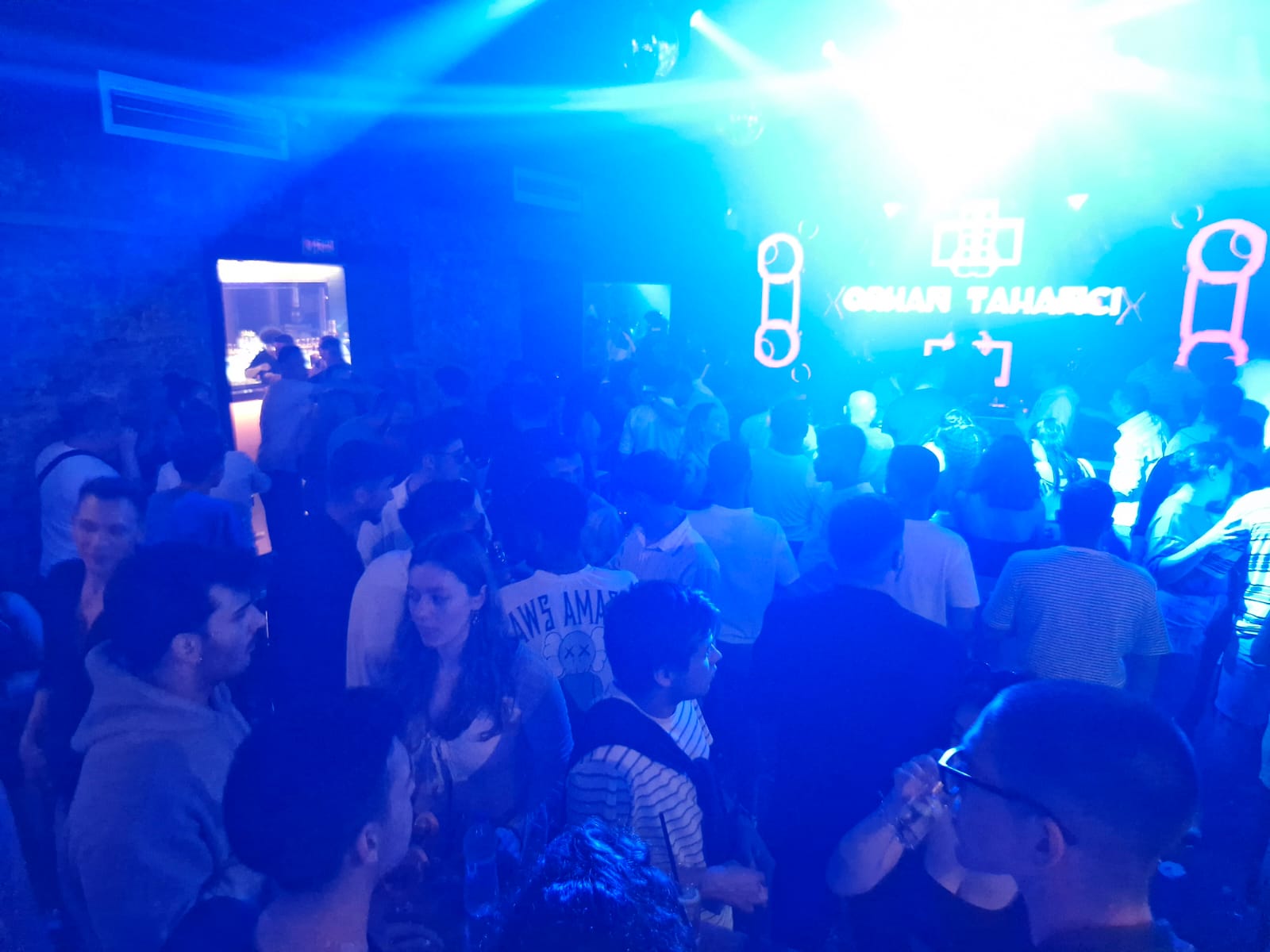 Tatilcilerin Tercihi Elma Music Dance Oldu (1)