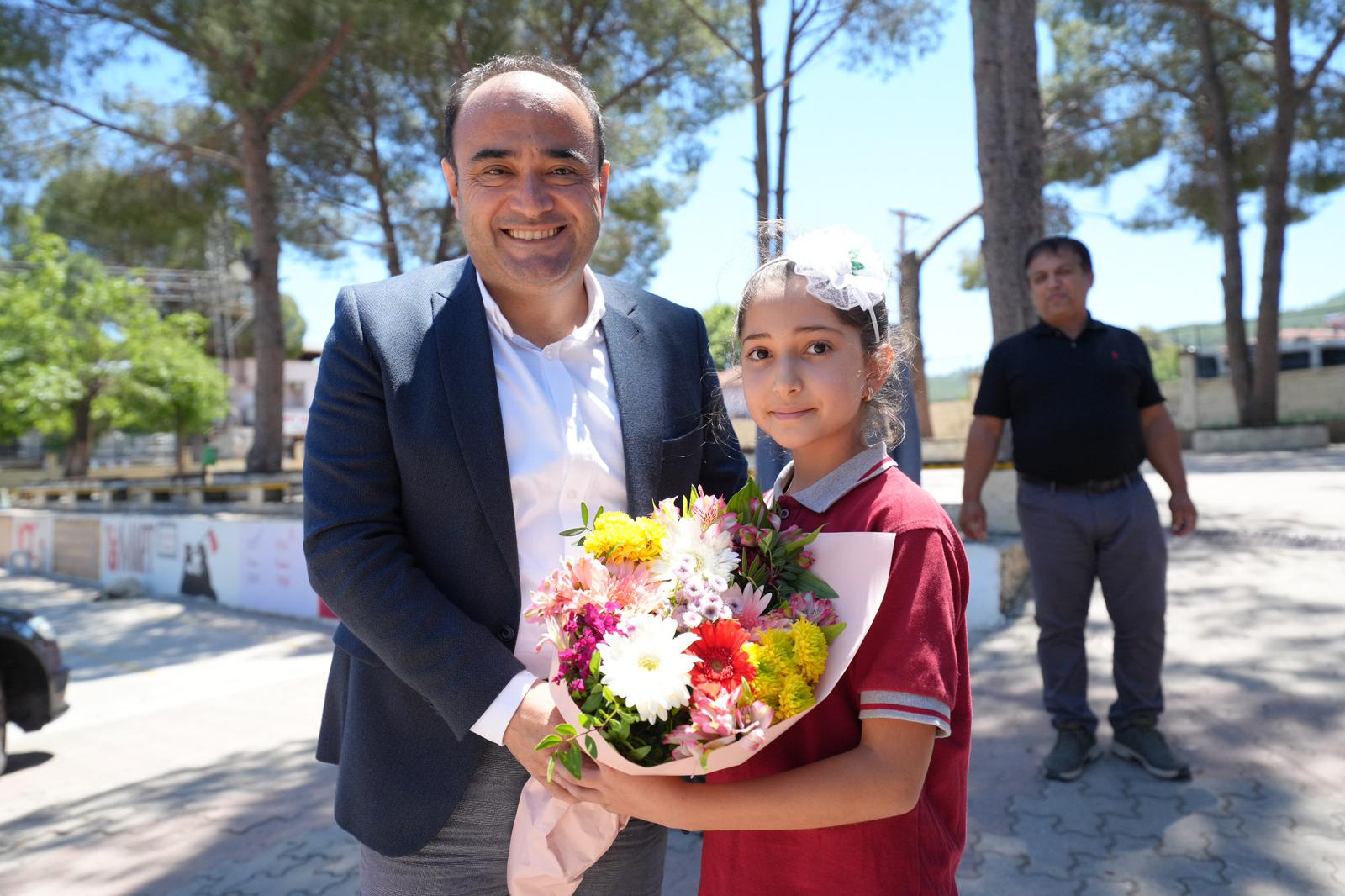 Başkan Akdeni̇zli̇'den Örnek Davraniş (2)