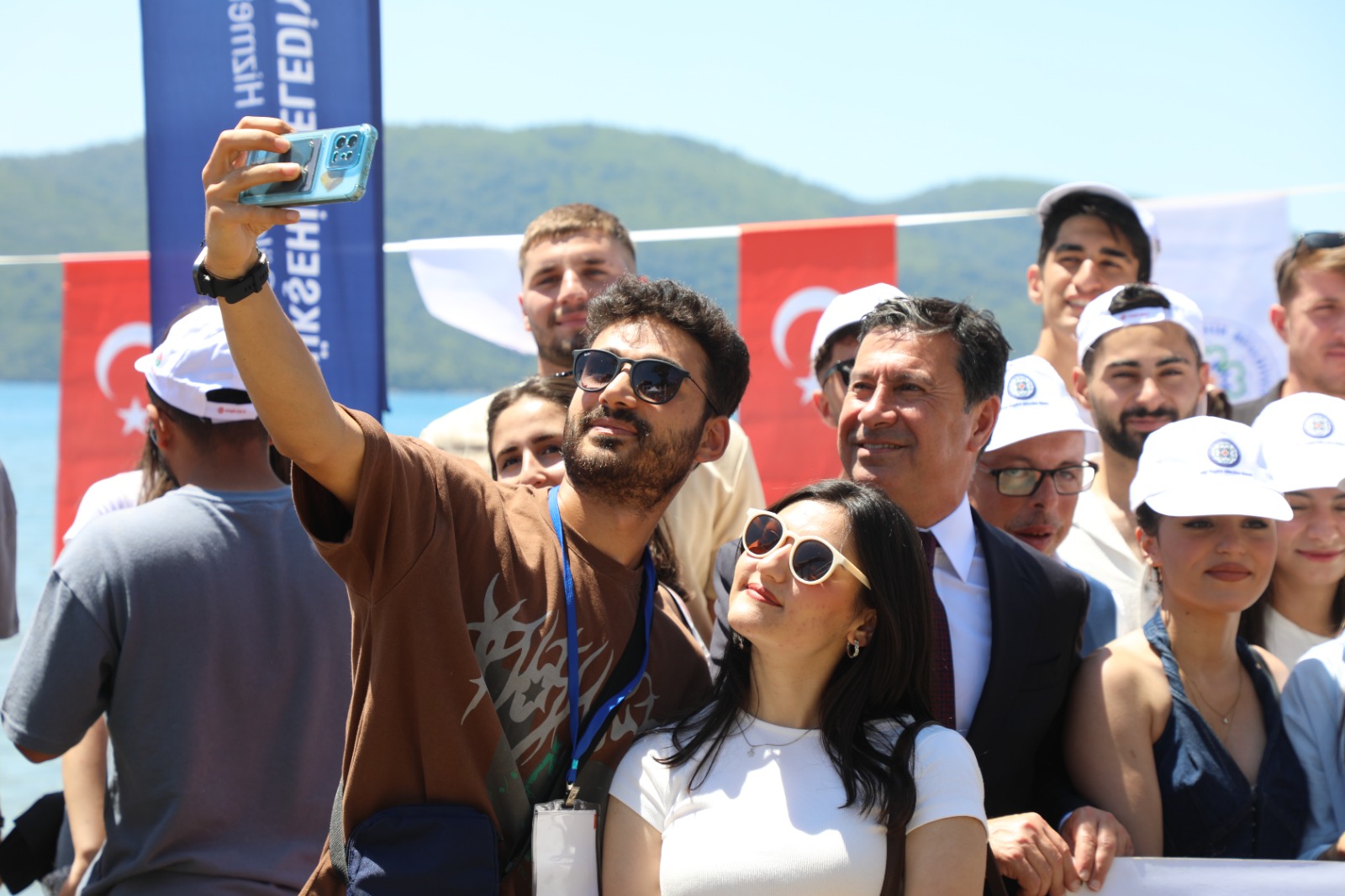 Başkan Aras’tan 19 Mayıs Mesajı (1)