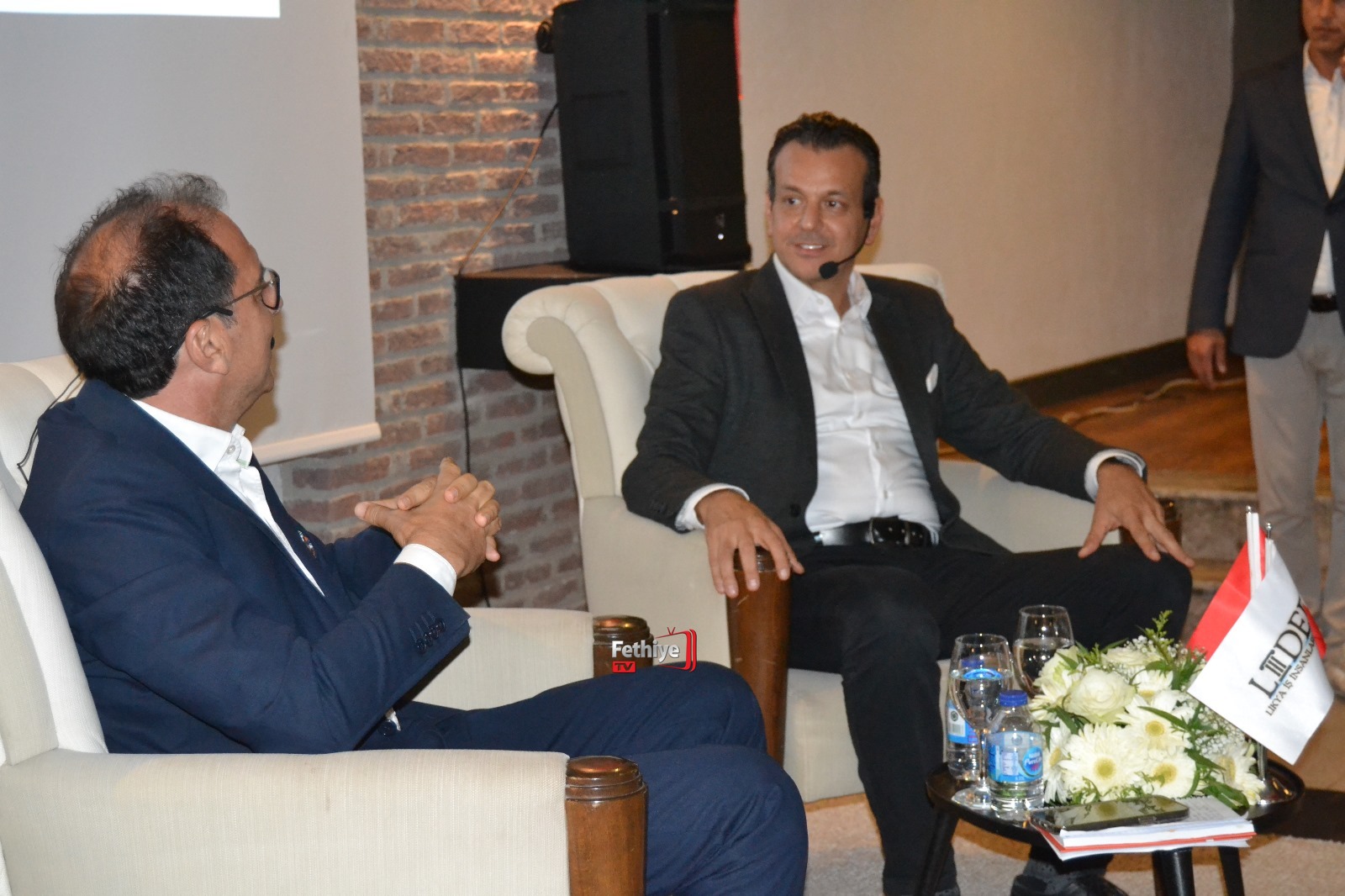 Ekonomist Sağlam, Li̇der Üyelerini Bilgilendirdi (9)