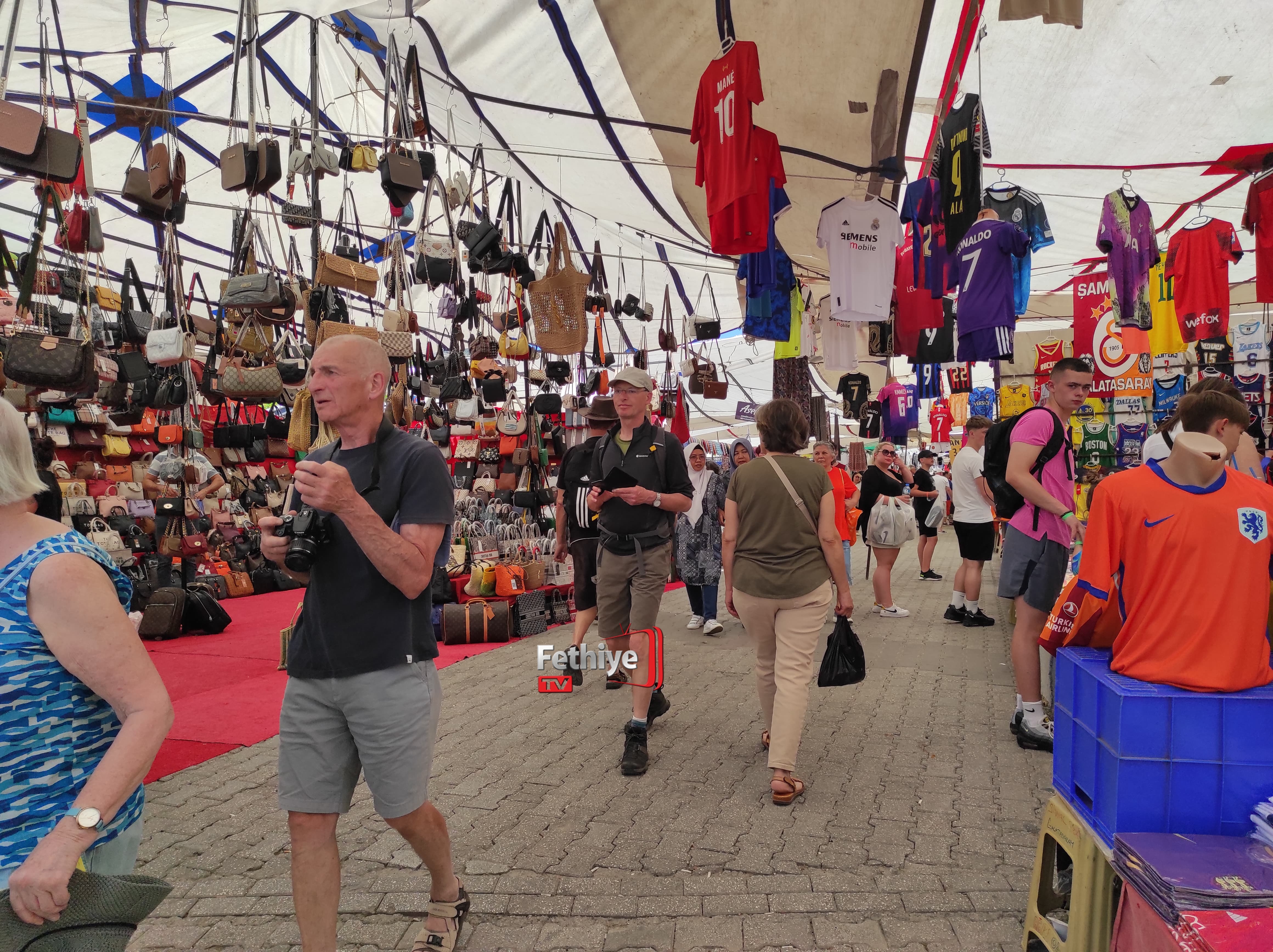 Fethiye Salı Pazarına Yabancı Turist Akını! (9)