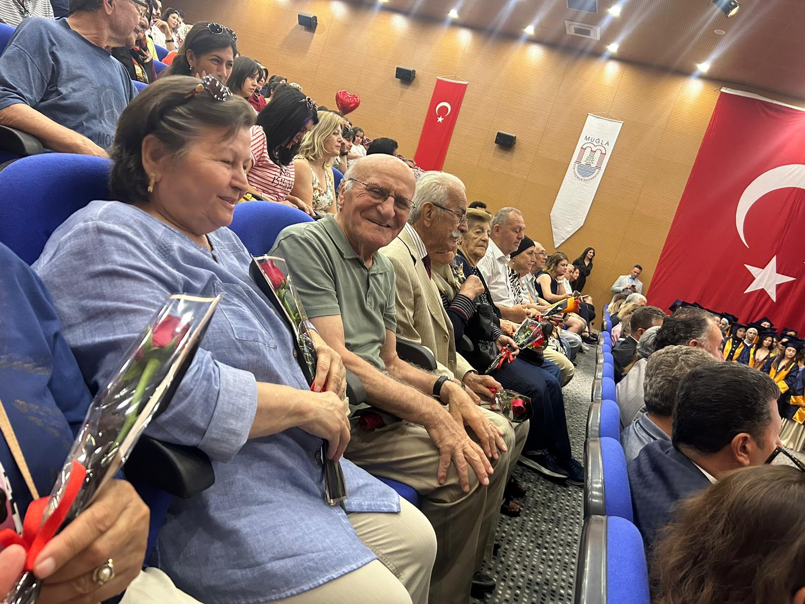 Fethiye’de 107 Acil Yardım Ve Yaşlı Bakım Öğrecisi Mezun Oldu (2)