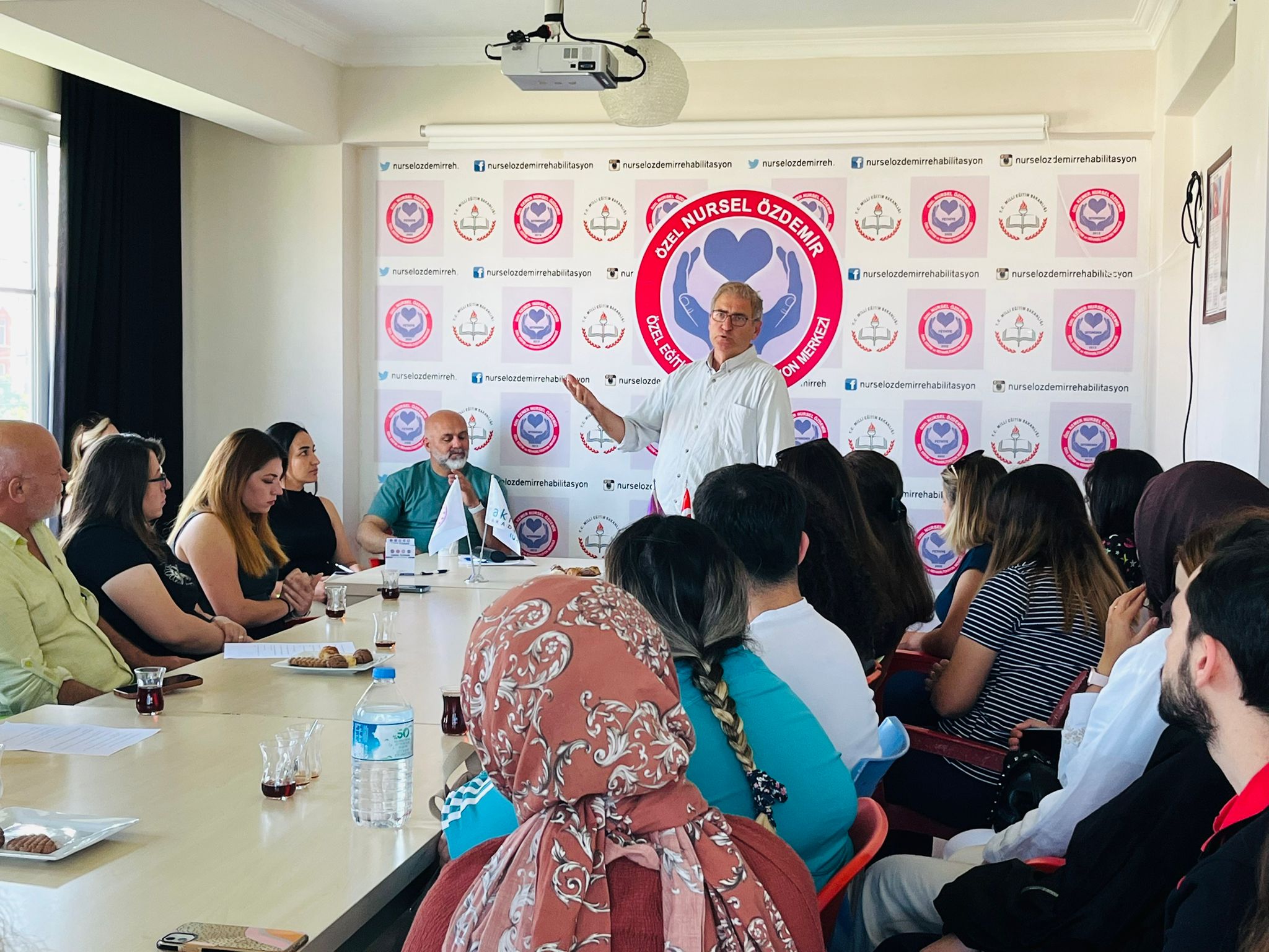 Nursel Özdemir Çocuk Nöroloğu (1)