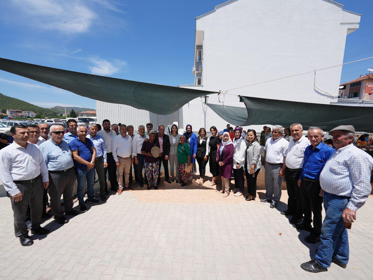 Seydi̇kemerli̇ Kadinlarimizdan Örnek Davraniş (3)