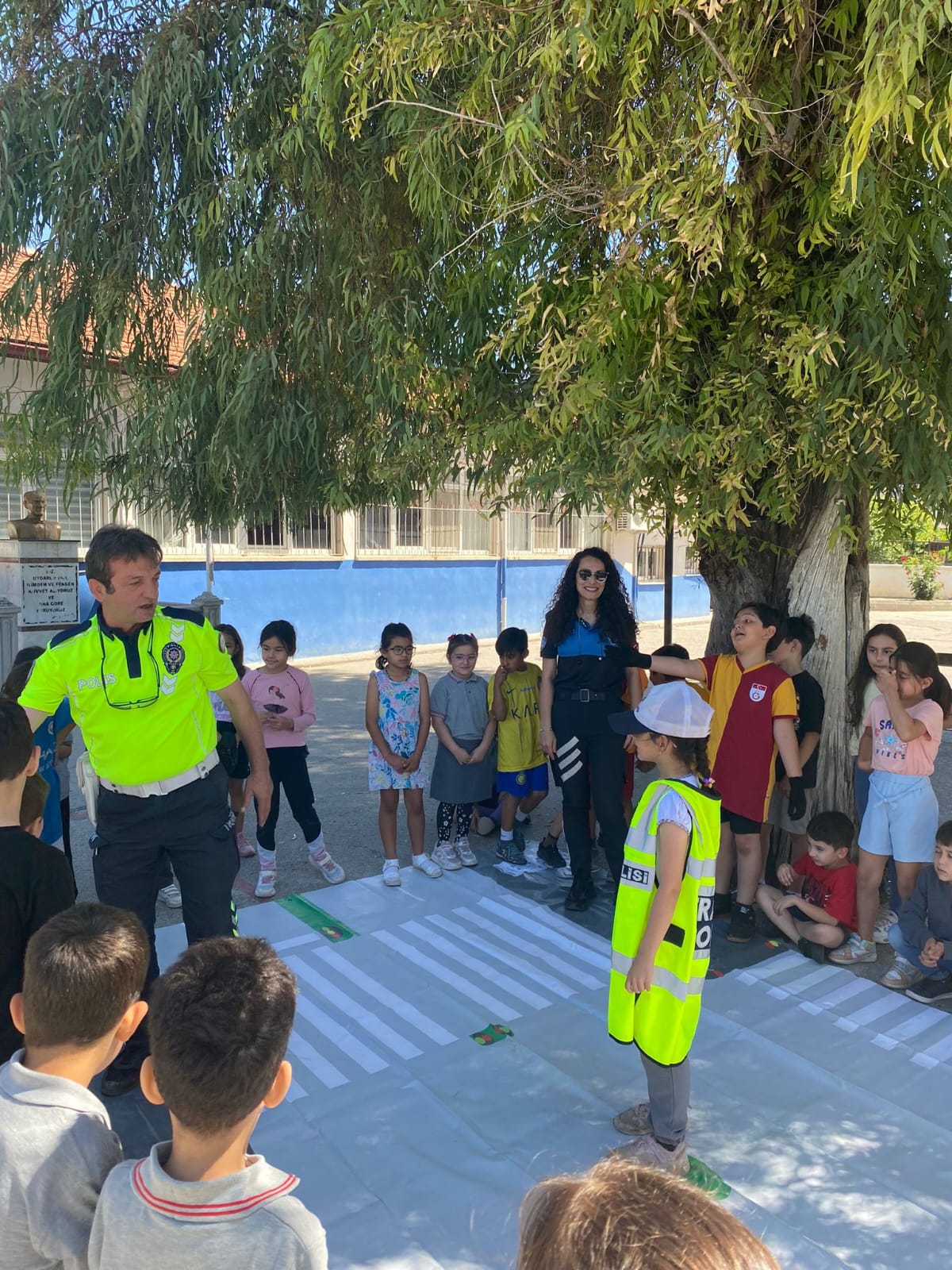 Trafik Haftasında Öğrencileri Bilgilendirdi (2)