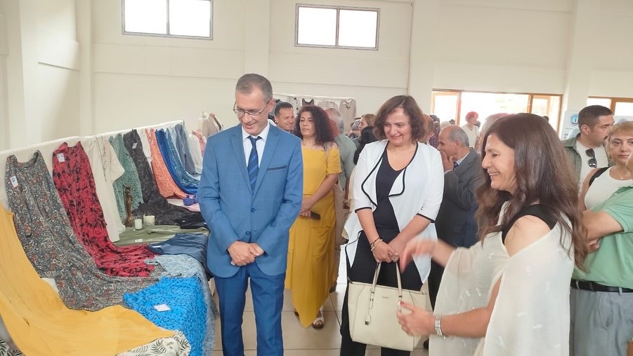 Üzümlü Dastar Dokuma Ve Giyim Sergisi Törenle Açıldı 1