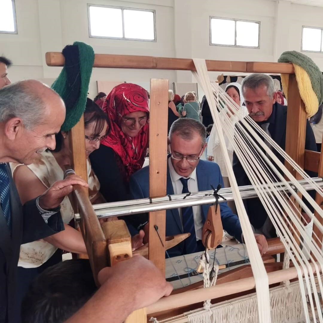 Üzümlü Dastar Dokuma Ve Giyim Sergisi Törenle Açıldı