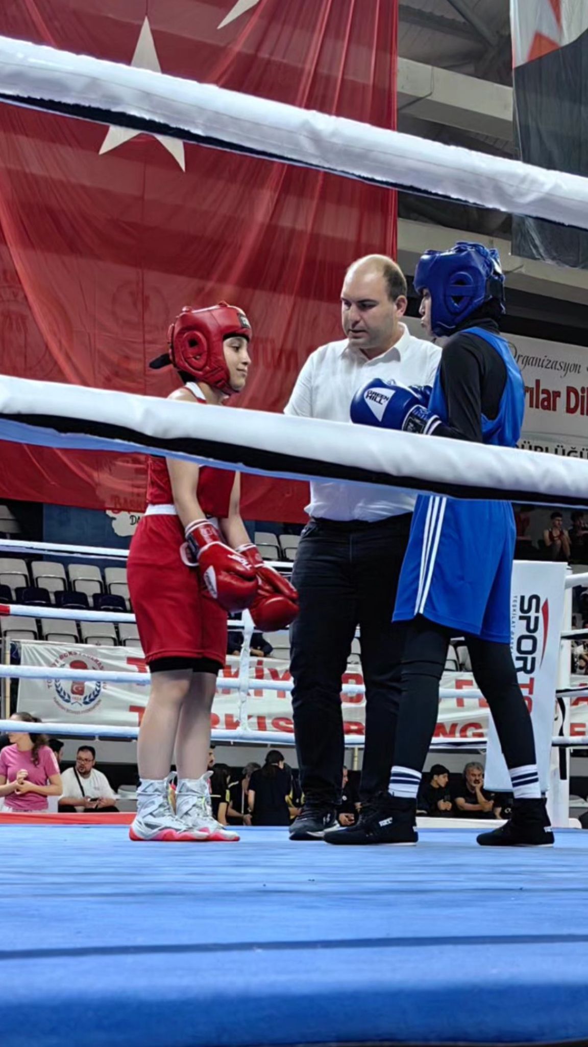 Yıldız Erkekler Ve Kızlar Türkiye Ferdi Boks Şampiyonası Sona Erdi (1)