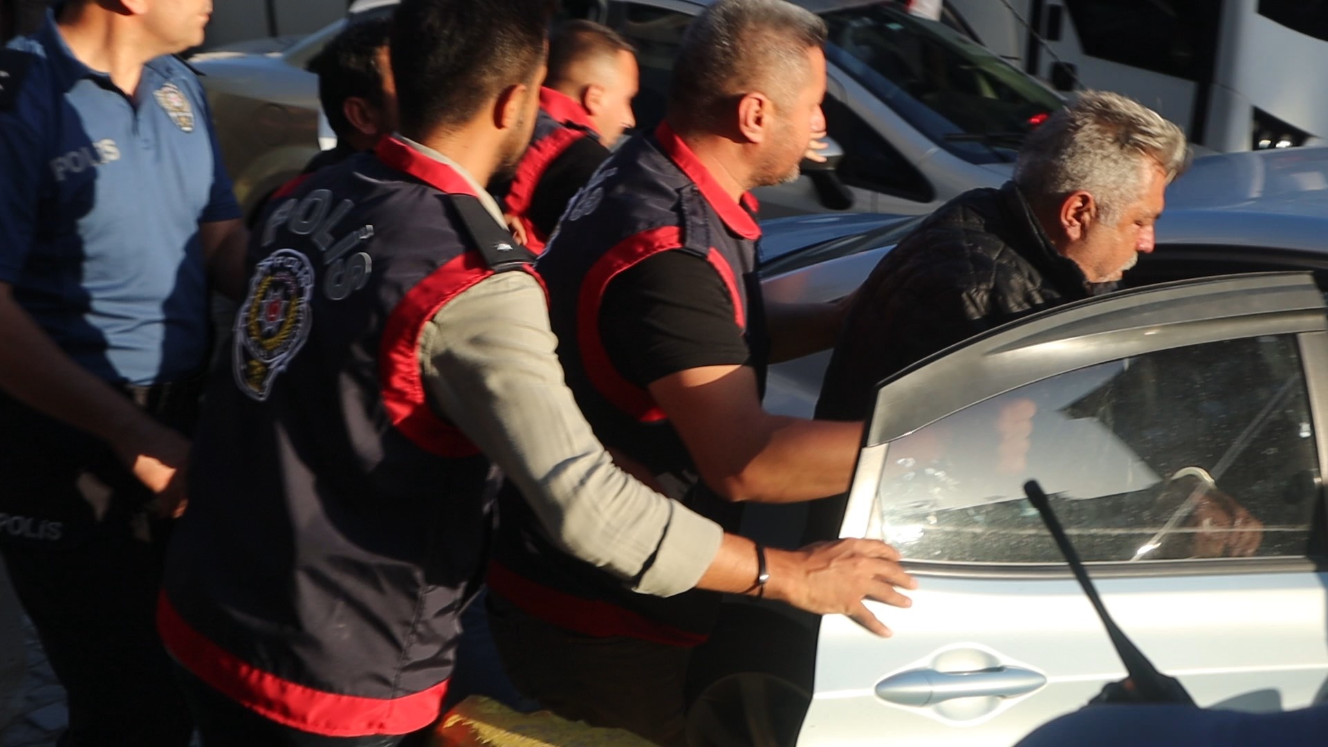 Ortaca'da Kızlara İstismarda Bulunan Şahıs İle Anne Adliyeye Sevk Edildi (9)
